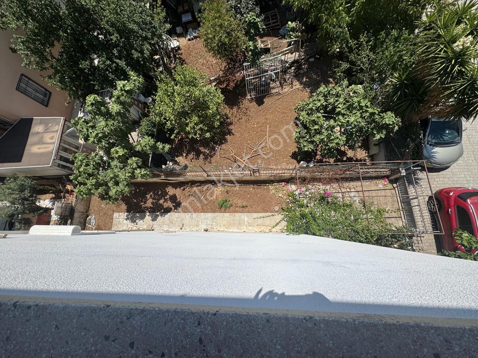 Çamlıkta Denize Yakın Komple Satılık Bina - Görsel 9