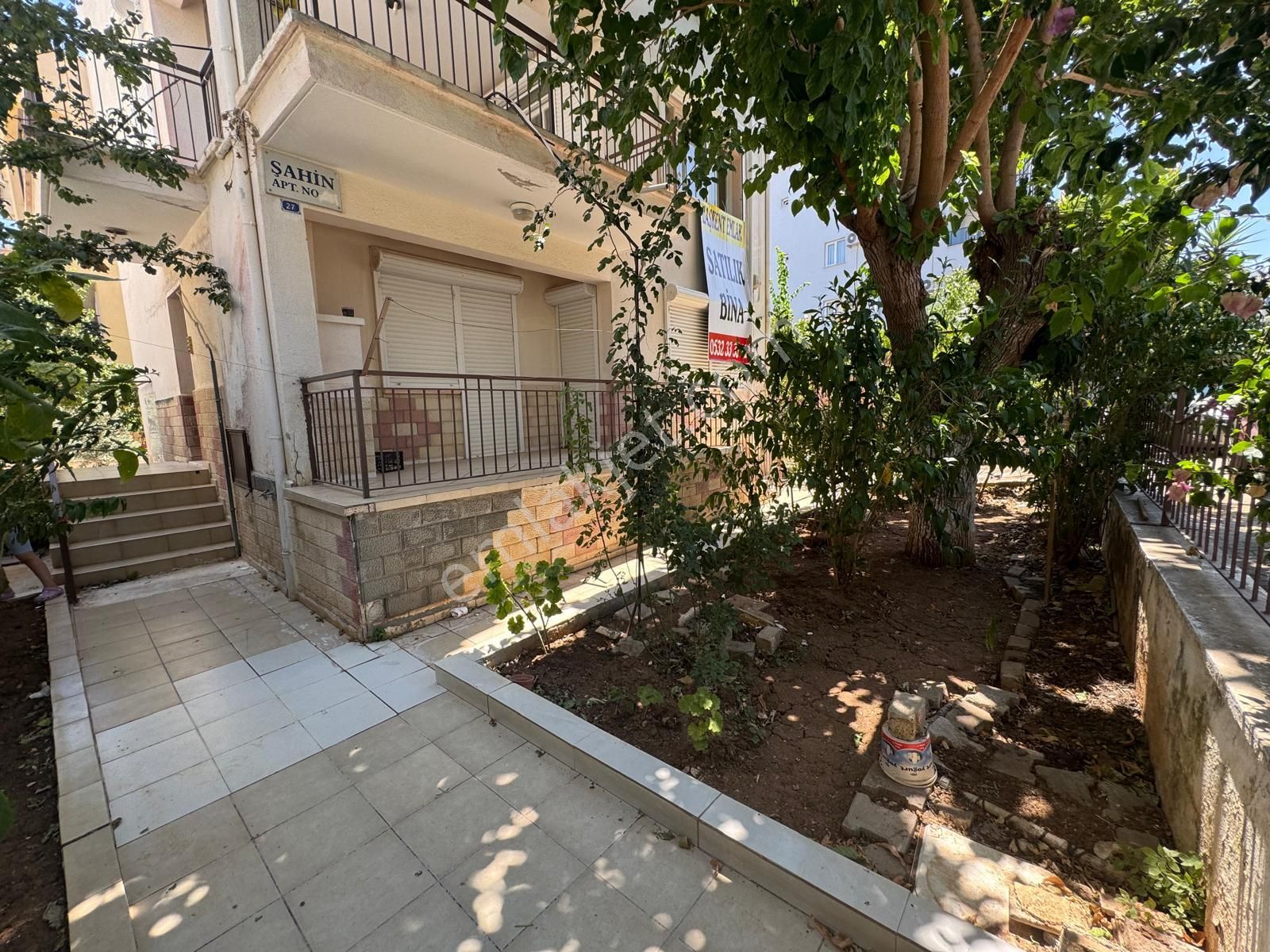 Çamlıkta Denize Yakın Komple Satılık Bina - Görsel 7