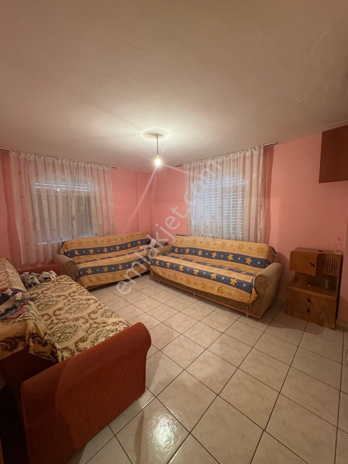 Çamlıkta Denize Yakın Komple Satılık Bina - Görsel 19