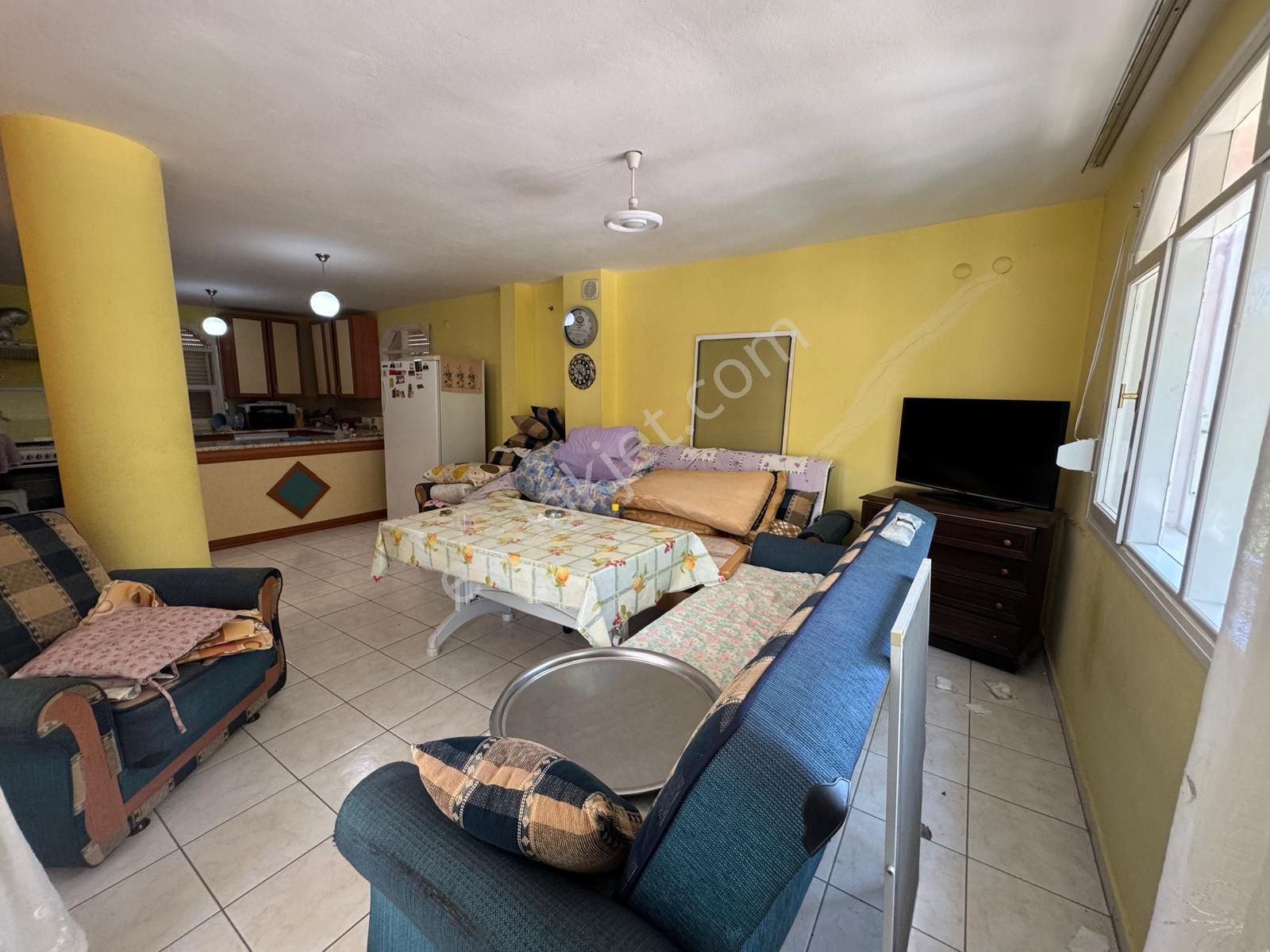 Çamlıkta Denize Yakın Komple Satılık Bina - Görsel 15