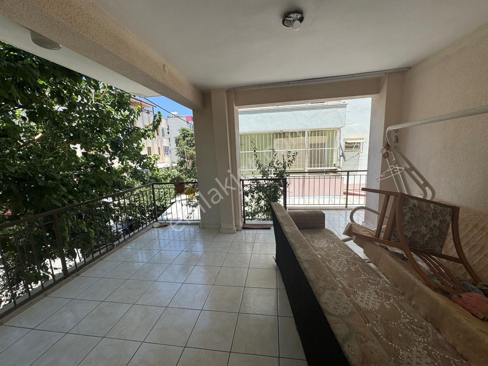 Çamlıkta Denize Yakın Komple Satılık Bina - Görsel 27