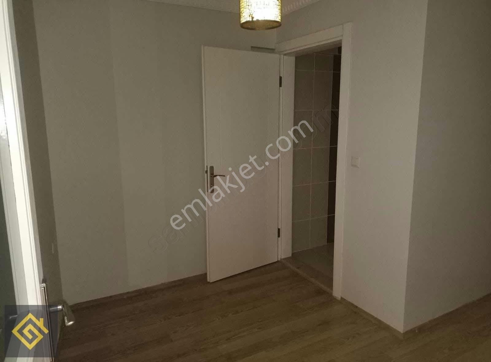 Dogalgaz Kapıda Kuşadası Merkez Asansörlü 3+1 Ebeveyn Banyolu