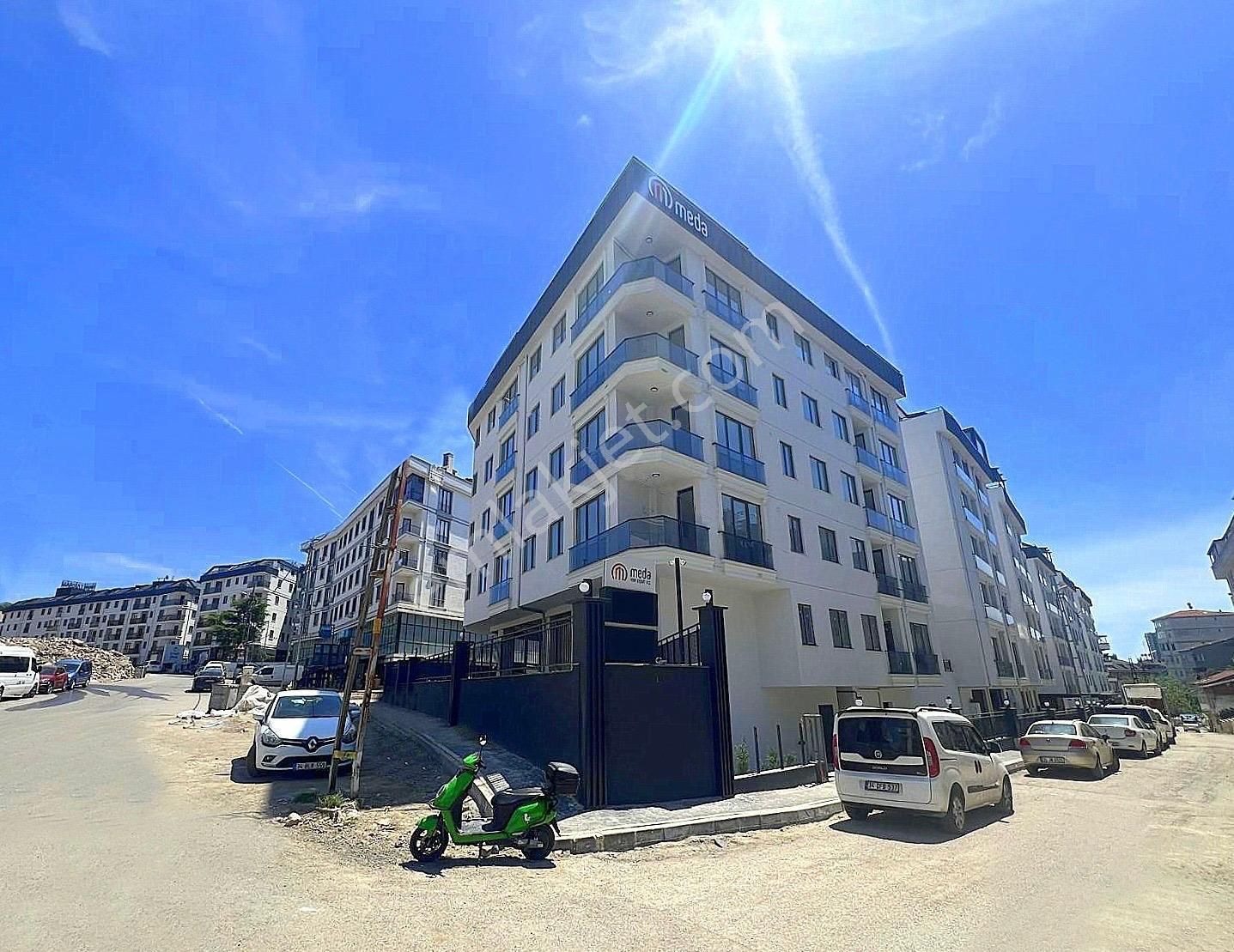 Ala'dan Marmara Üni.yanı İlk Evim Kredisine Uygun Site İçi 2+1