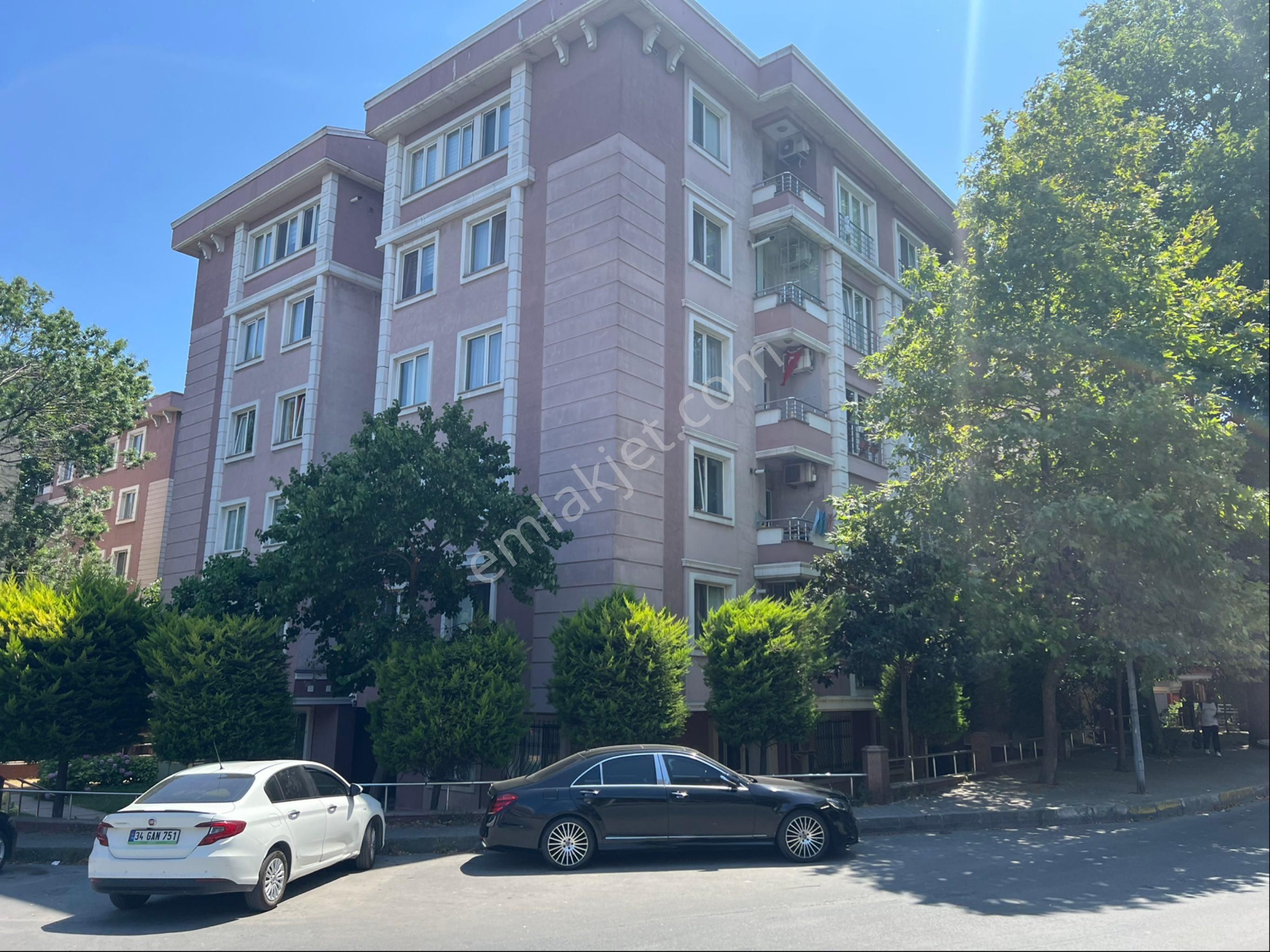 Remax Ashill’den Villa Keyfinde Bahçe Katı Satılık