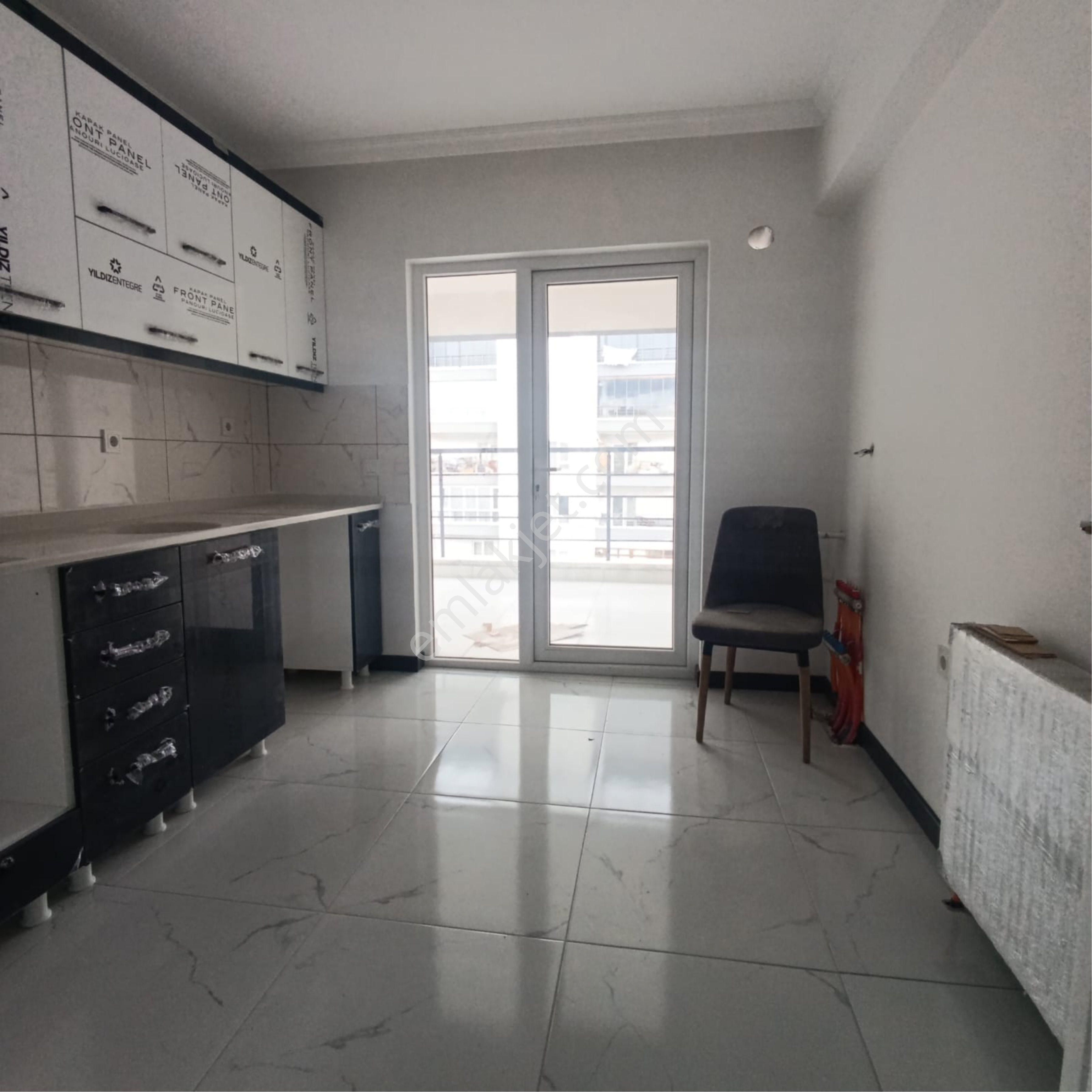 Başpınar'da Teras Balkonlu Yeni 3+1 Satılık Lüx Daire