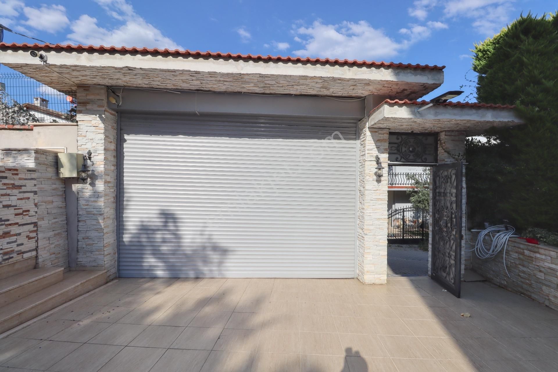 Altınoluk'ta 1300 M2 Arsa İçinde Satılık Havuzlu Malikane - Görsel 16