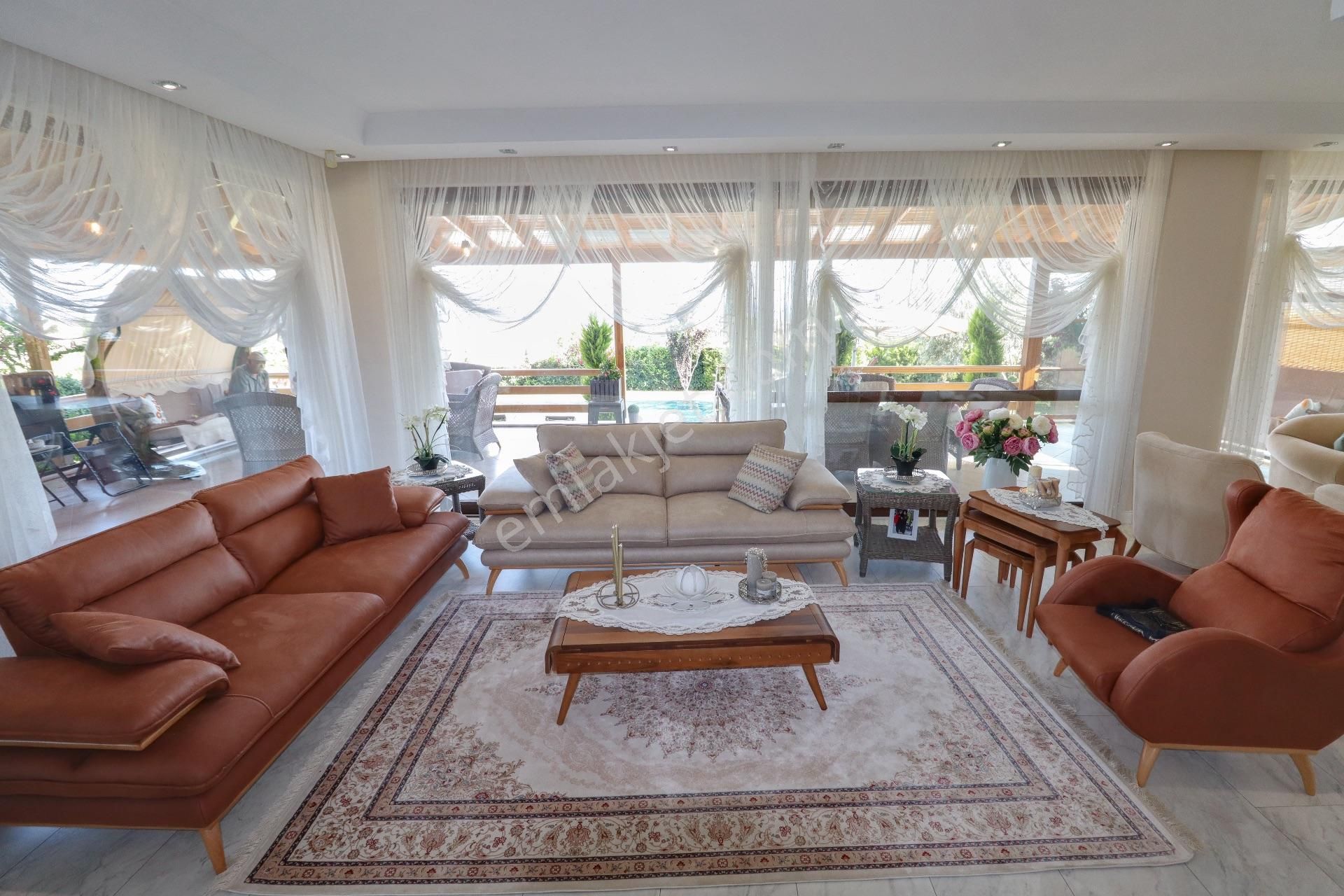 Altınoluk'ta 1300 M2 Arsa İçinde Satılık Havuzlu Malikane - Görsel 22