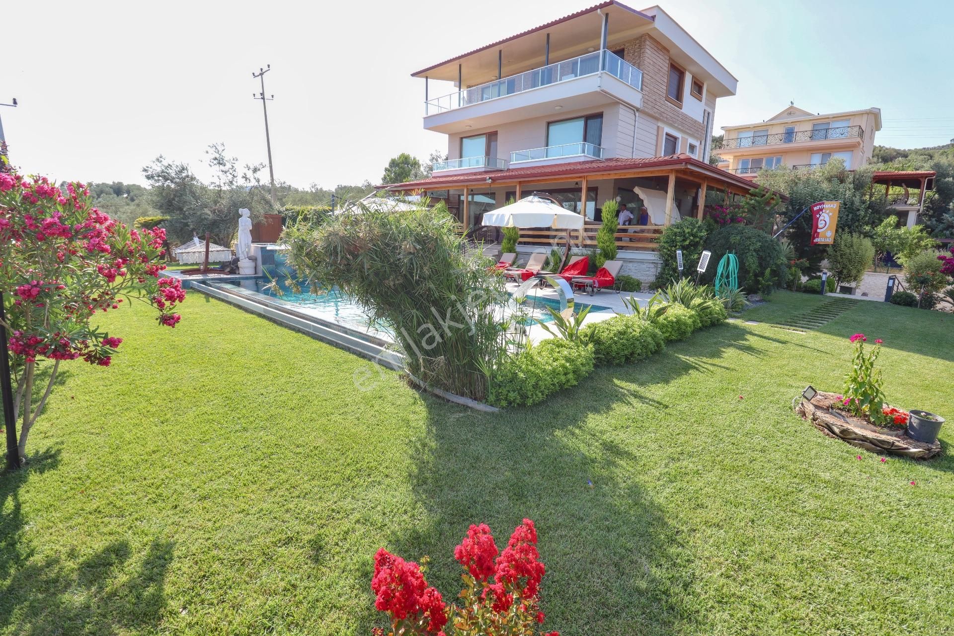 Altınoluk'ta 1300 M2 Arsa İçinde Satılık Havuzlu Malikane - Görsel 15