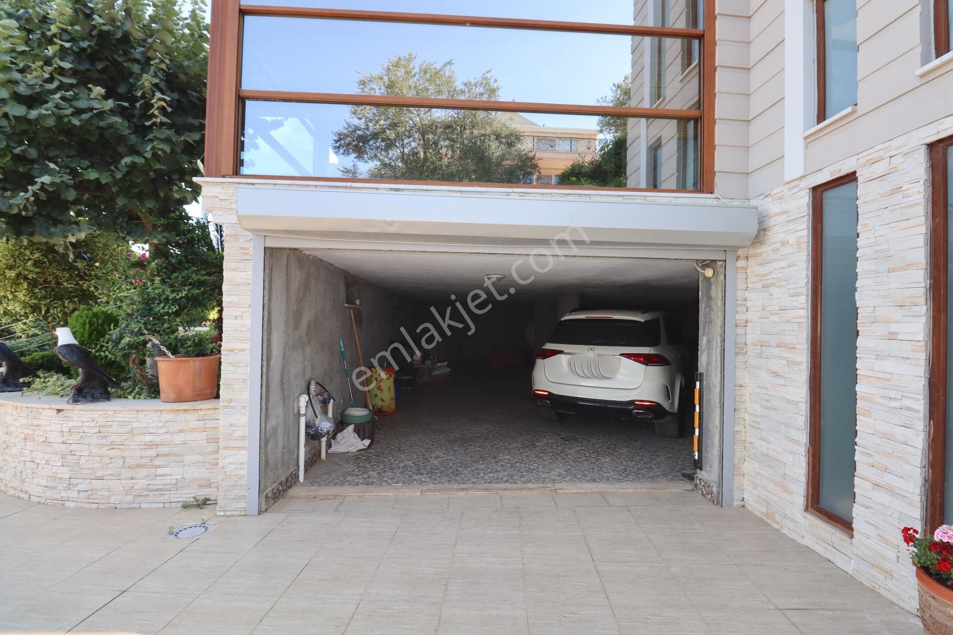 Altınoluk'ta 1300 M2 Arsa İçinde Satılık Havuzlu Malikane - Görsel 17