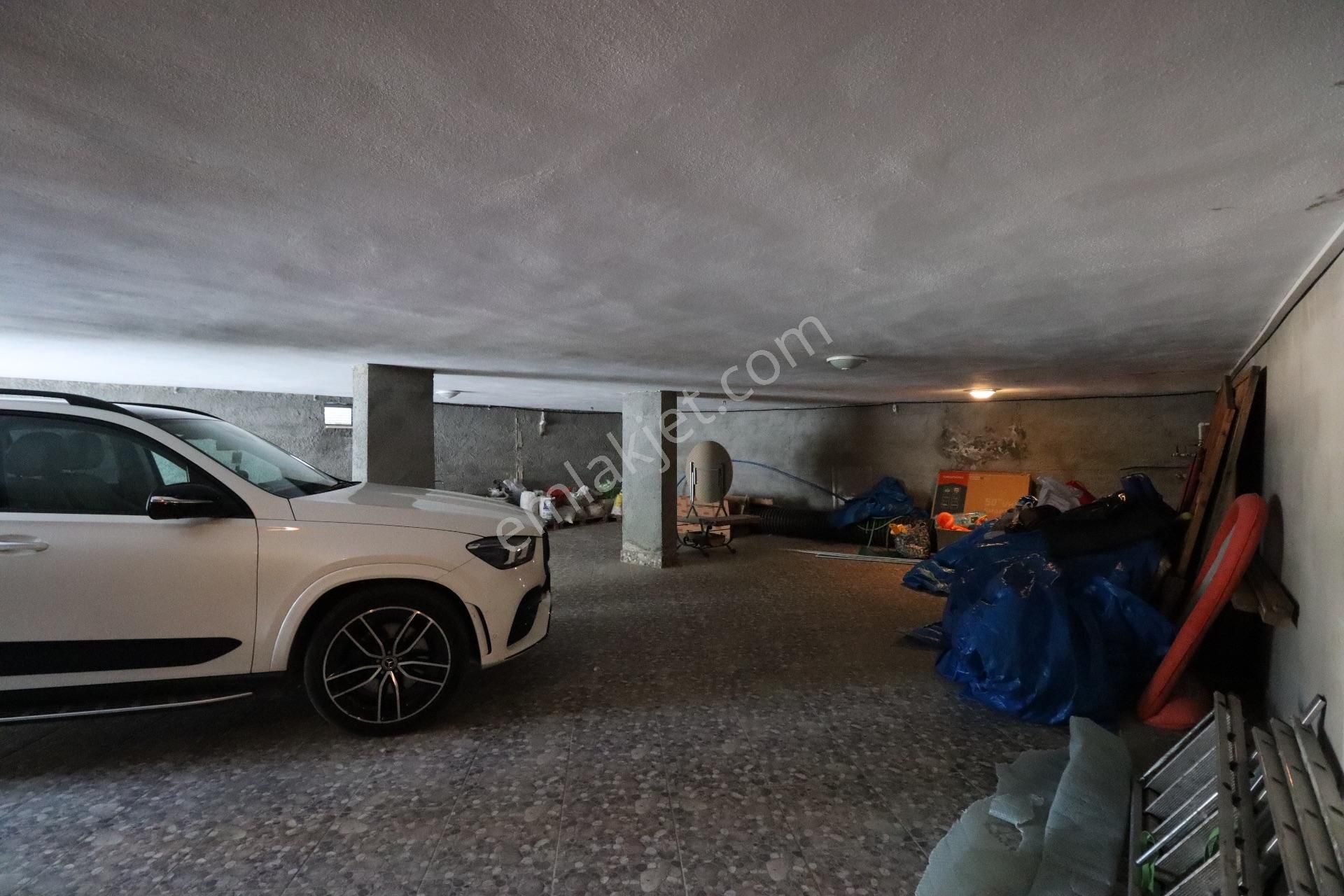 Altınoluk'ta 1300 M2 Arsa İçinde Satılık Havuzlu Malikane - Görsel 18