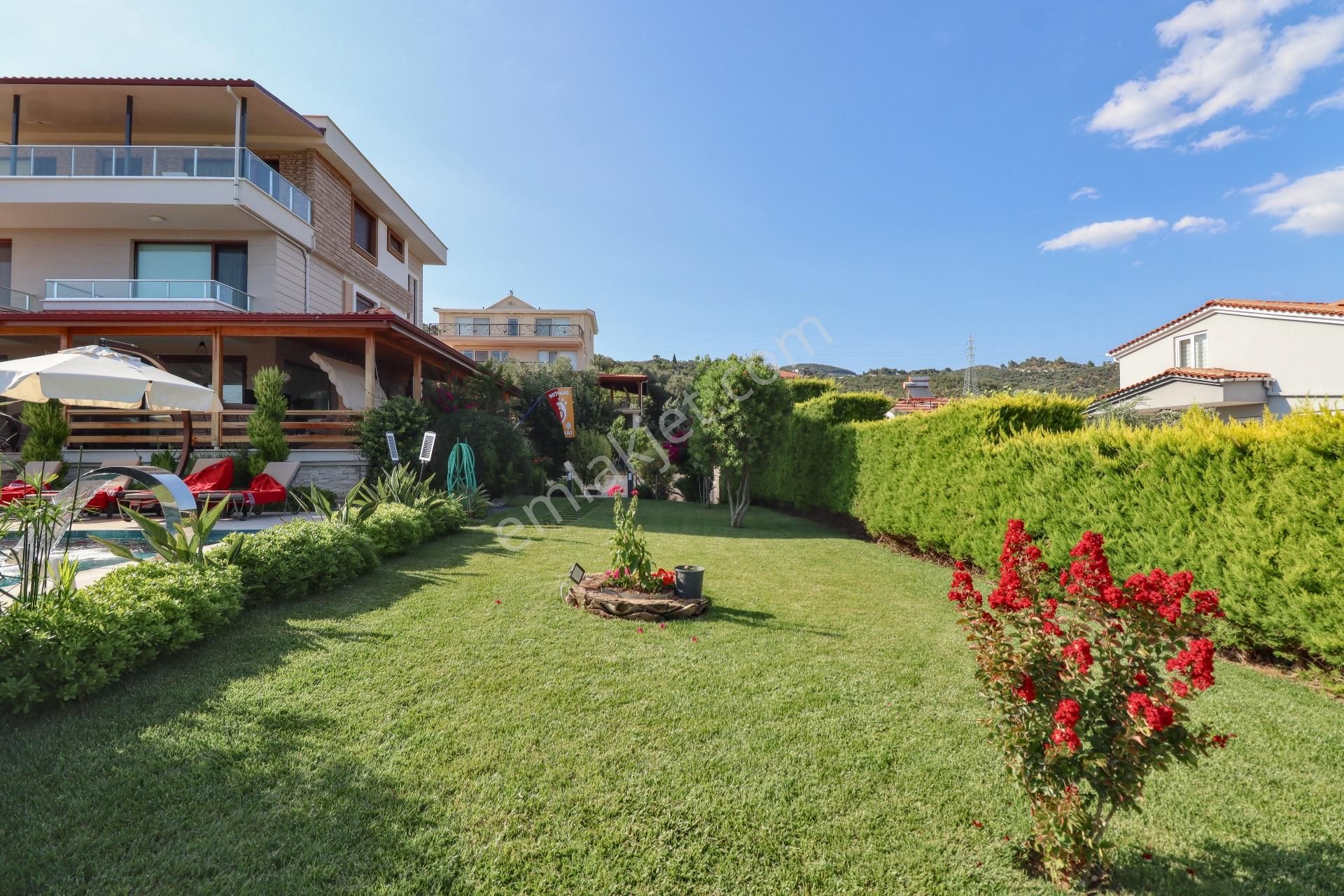 Altınoluk'ta 1300 M2 Arsa İçinde Satılık Havuzlu Malikane - Görsel 14