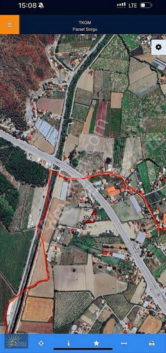 Ladiesden Gürköyde 1277 M2 Satılık Tarla