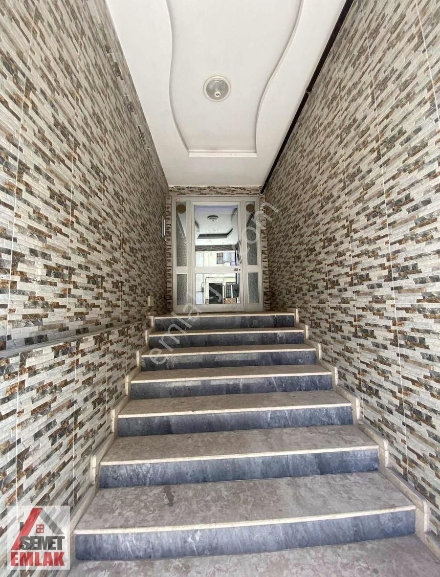 Atatürk Eğitim Araştırma Hastanesi Karşısı 2+1 Asansörlü Daire