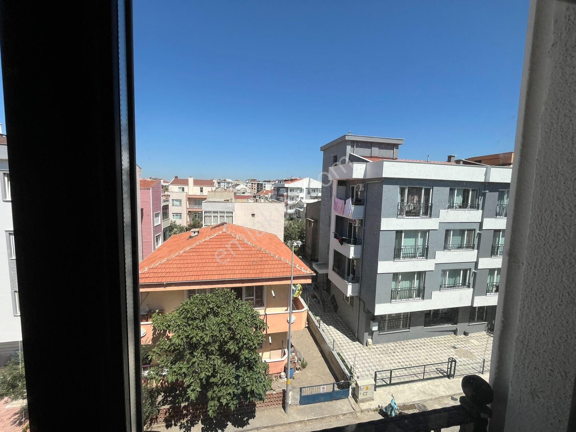 Çanakkale Merkez Barbaros Mahallesinde Satılık 2+1
