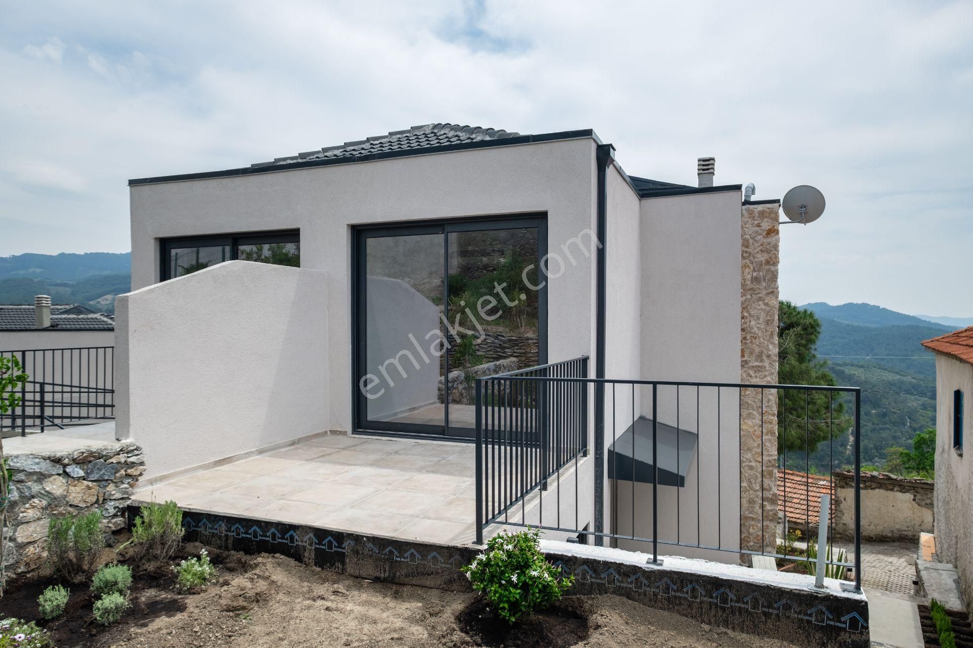 Seferihisar Gödence'de Satılık 2+1 Lüks 2025 Yapımı Taş Villa - Görsel 15