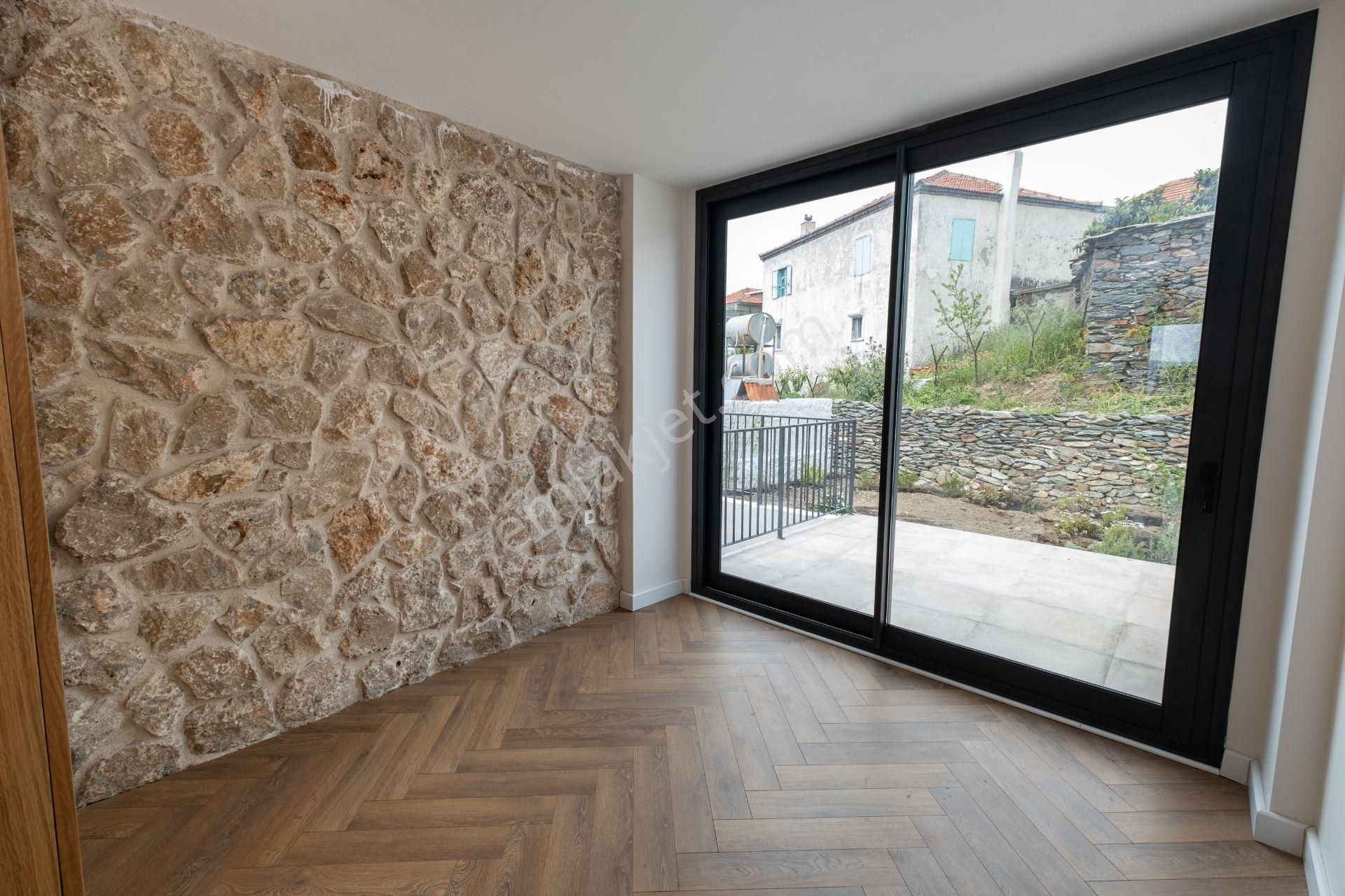 Seferihisar Gödence'de Satılık 2+1 Lüks 2025 Yapımı Taş Villa - Görsel 21