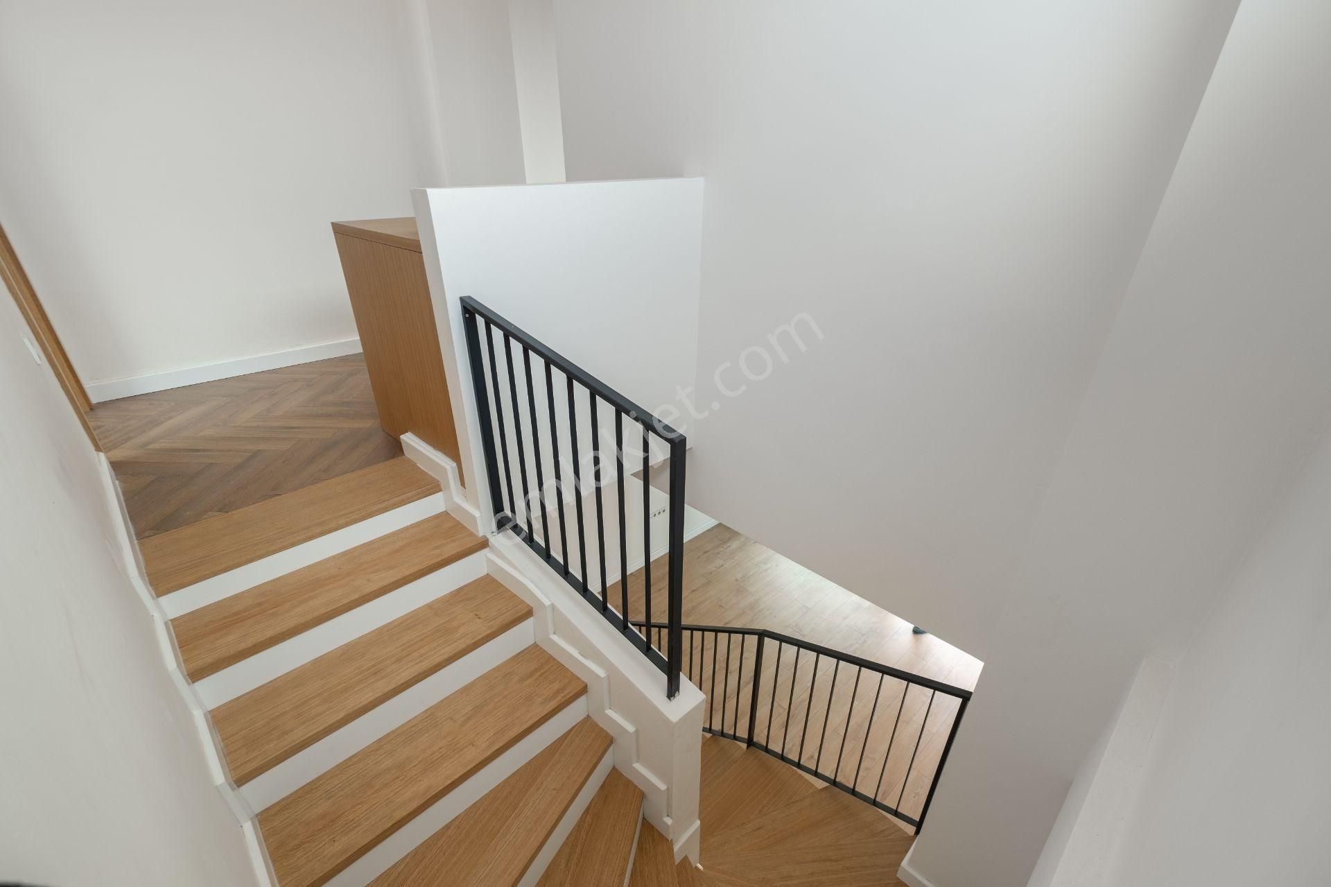 Seferihisar Gödence'de Satılık 2+1 Lüks 2025 Yapımı Taş Villa - Görsel 30