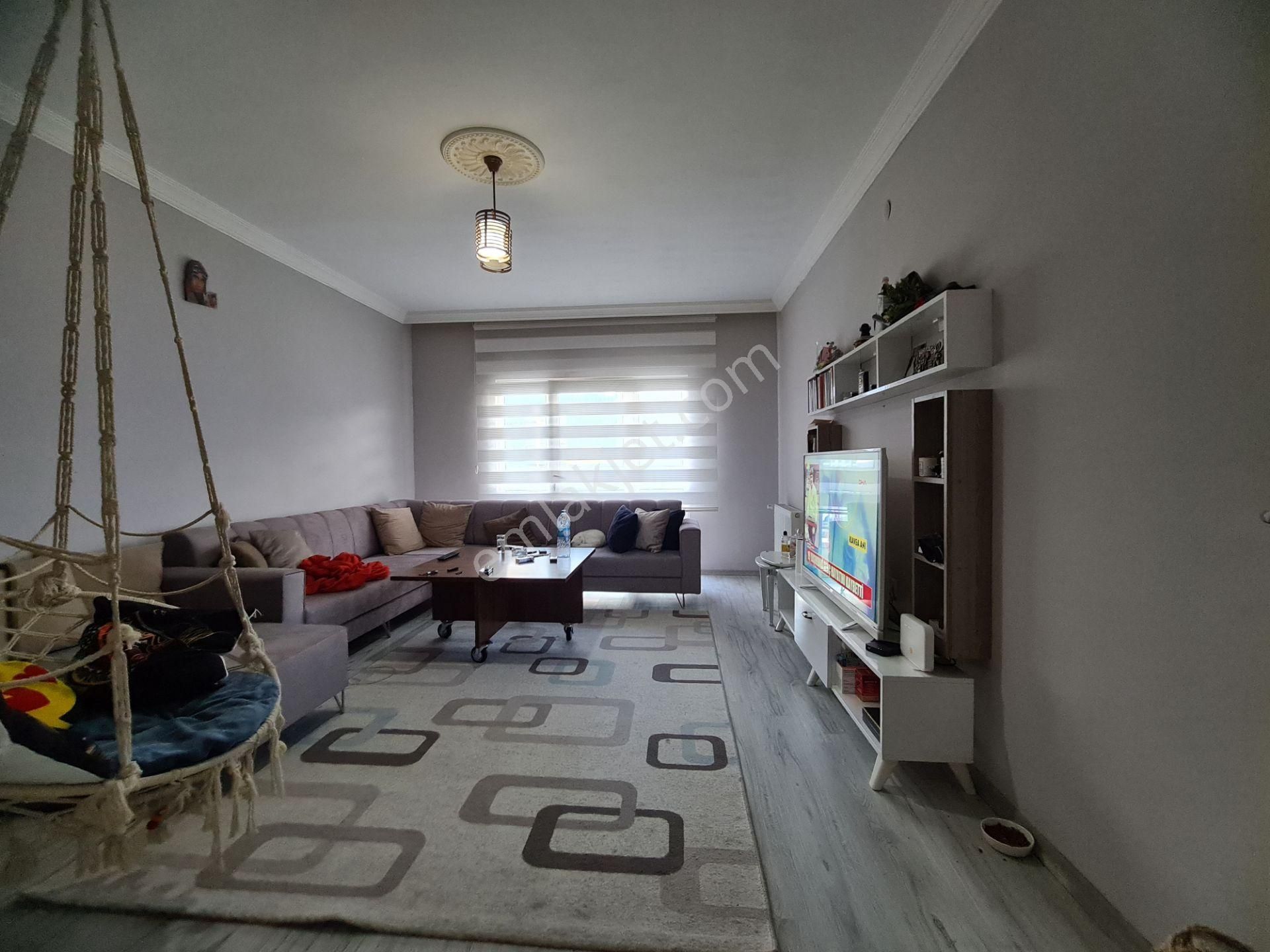 Özel Güvenlikli Çok Bloklu Sitede Peyzaj Manzaralı 9.kat 2+1