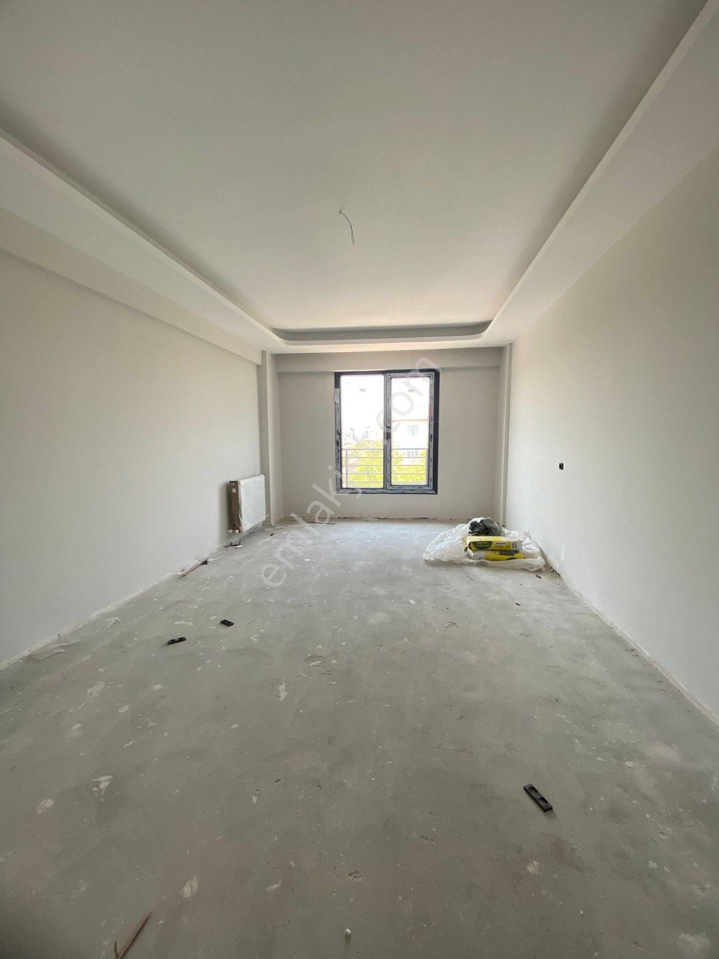 Fiber Emlak Akhisar Reşat Bey Mah. Satılık Sıfır Ara Kat Daire
