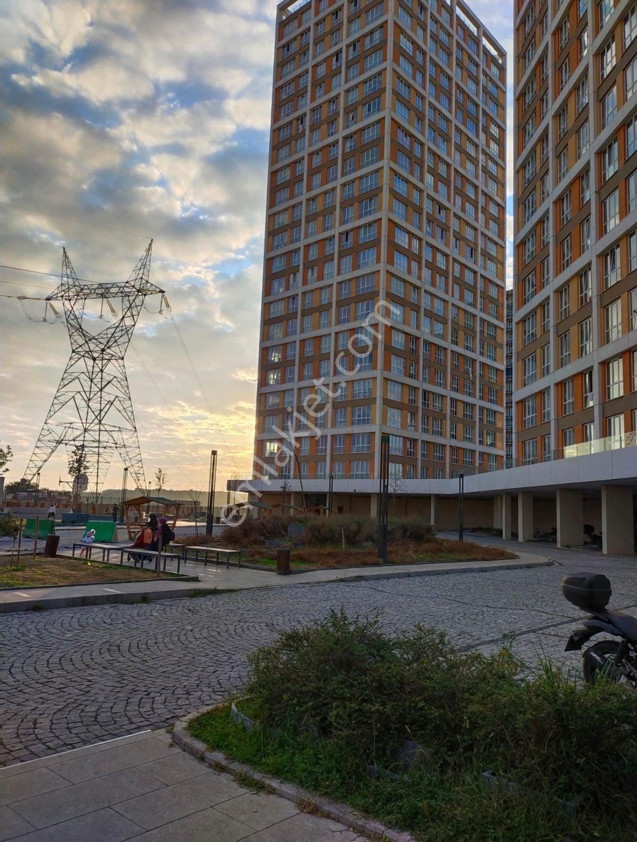 Başakşehir Ayazma Konutların 105 M2 Peyzaj Satılık Daire