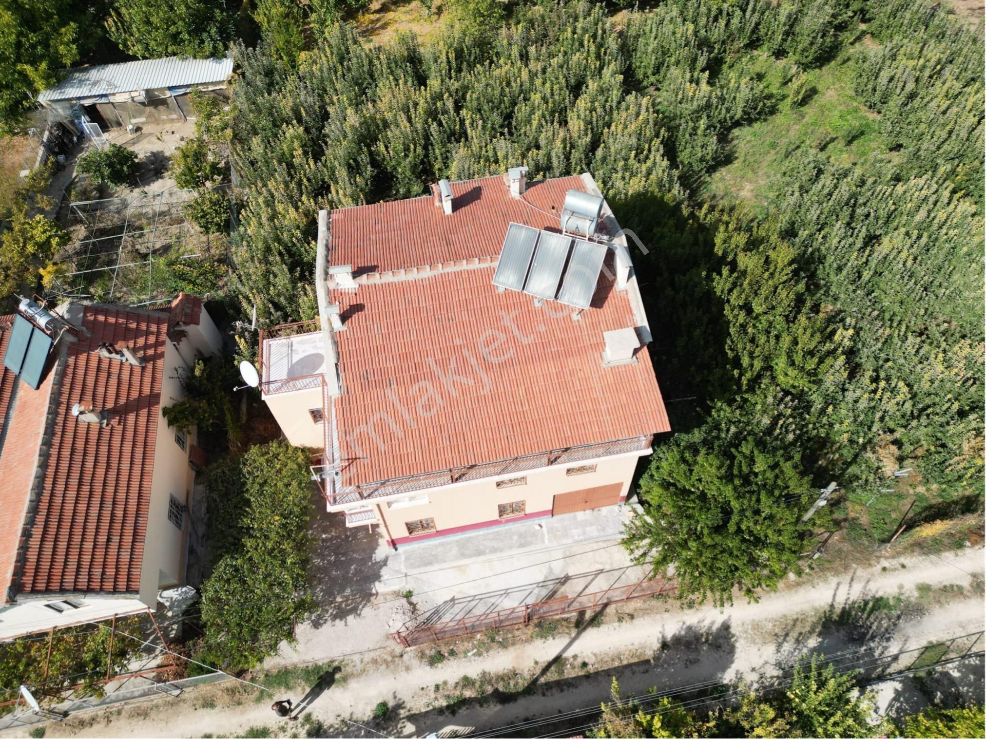 Korkuteli Yazır Mahallesinde Muhteşem Villa