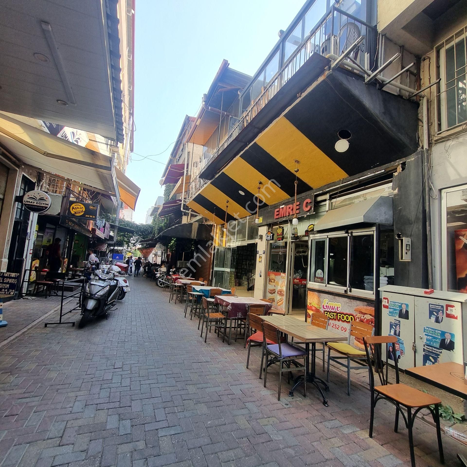 Uzun Çarşıda Kıbrıs Cd. 30 Mt Mesafede 50 M² Satılık Bina Arsası