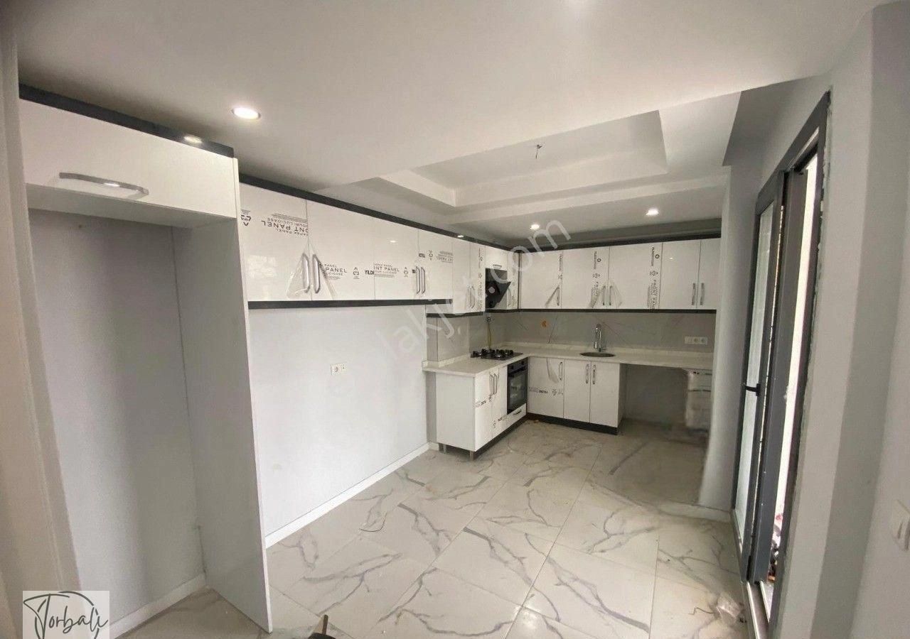 Torbalı Emlak'tan Muratbey Mah. 110 M2 Brüt 90m2 Net 2+1 Kapalı Mutfak, Sıfır Lüx Daire Satılık