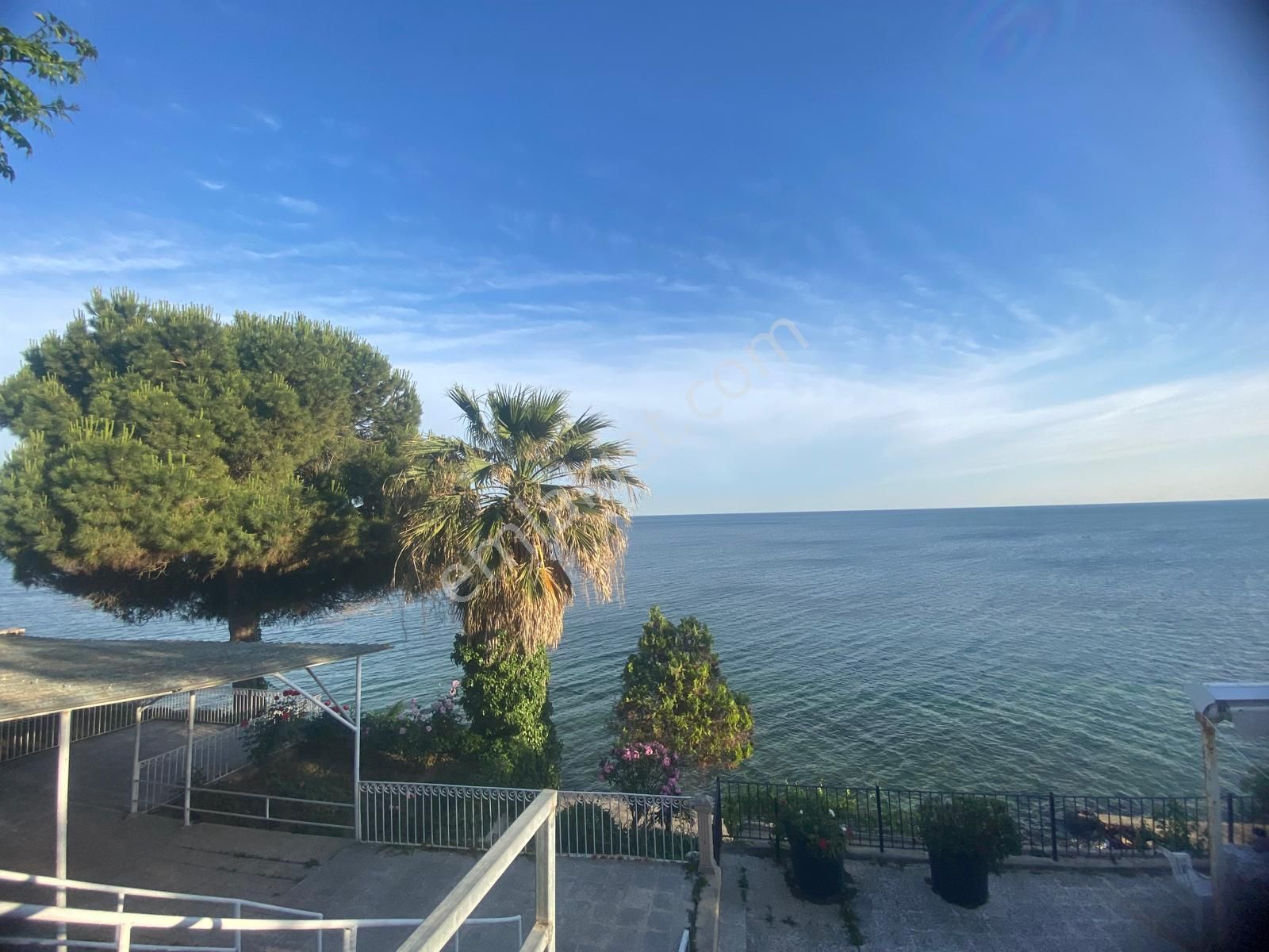 Sahibinden Deniz Manzaralı Eşyalı Daire