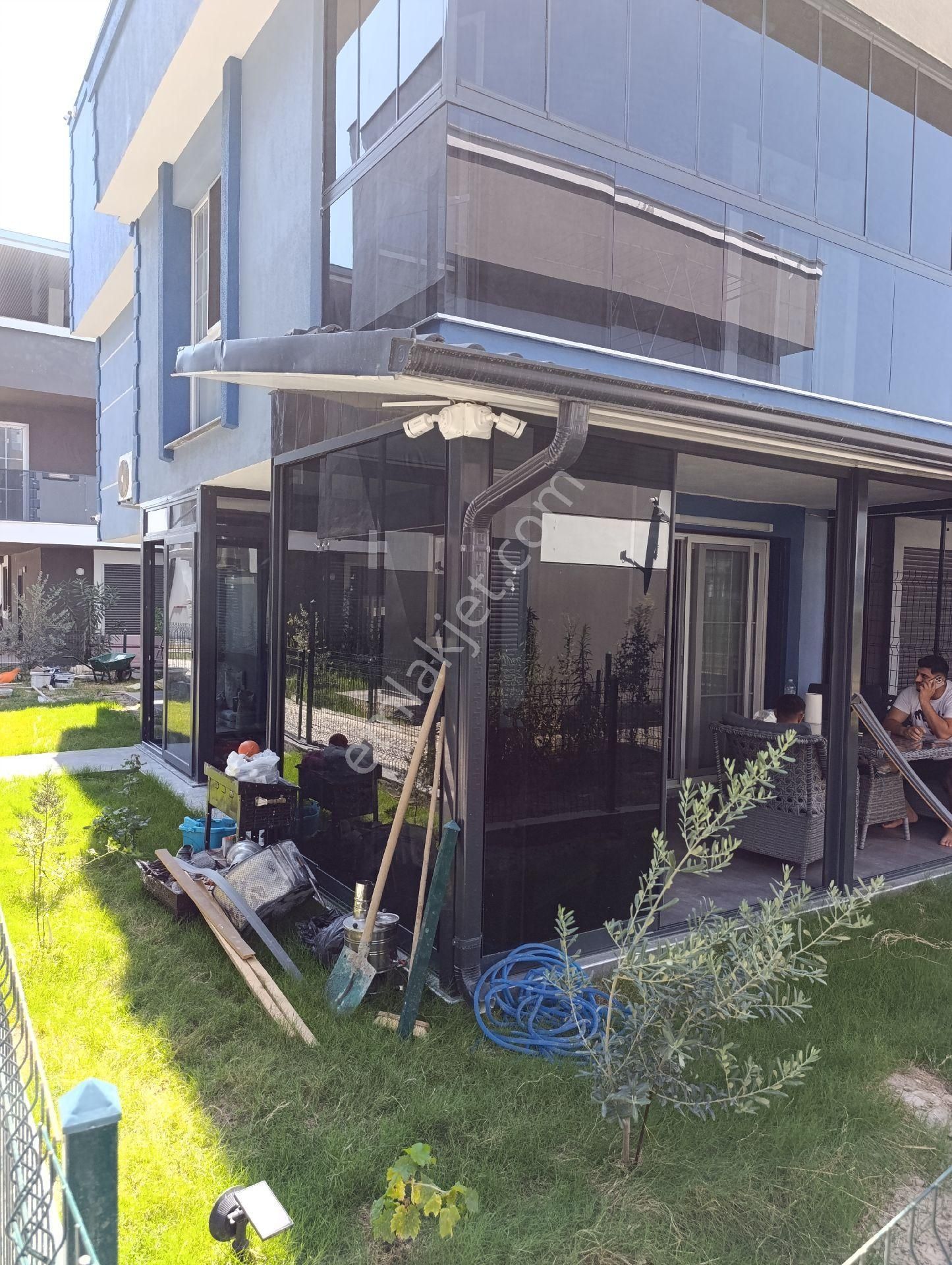 Seferihisar Payamlı Da Satılık Fırsat Tripleks Villa