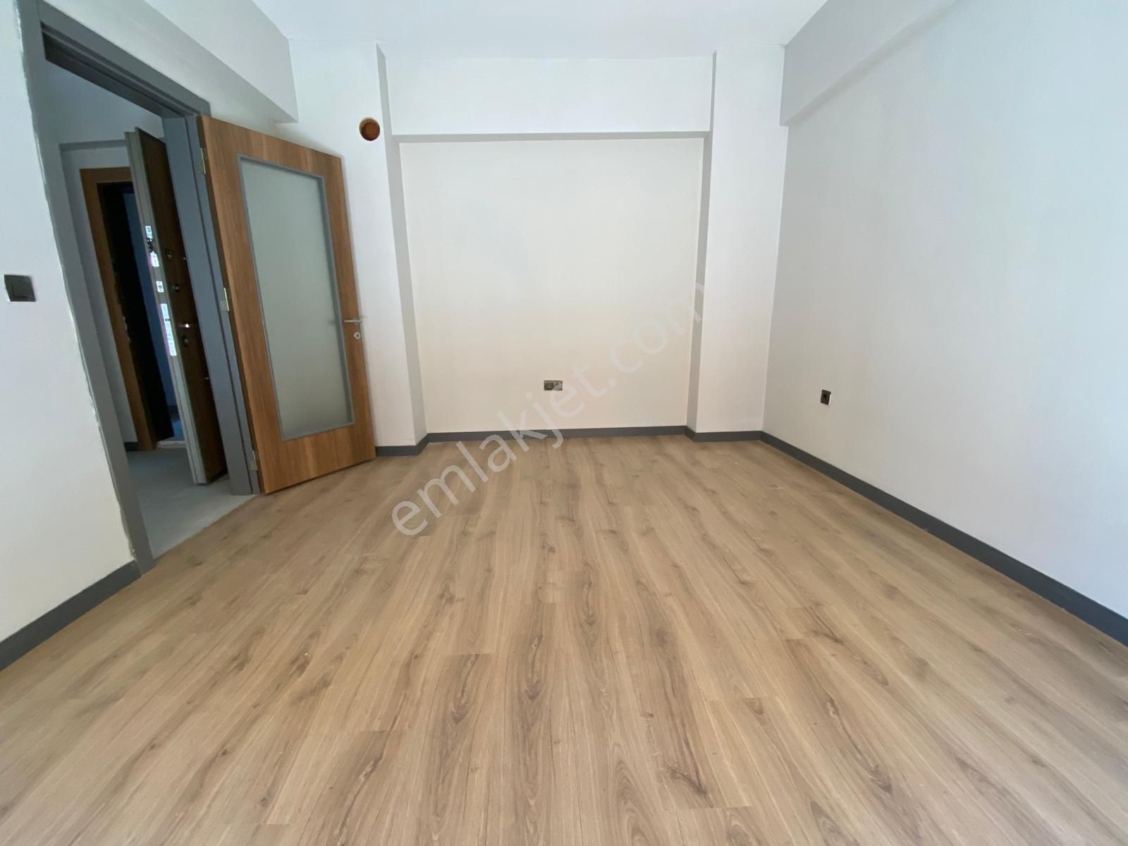 Gaziosmanpaşa Bağlarbaşı 7/a 1.etap Satılık 2+1 9.arakat 88m2 Site İçi Balkonlu Daire - Görsel 2