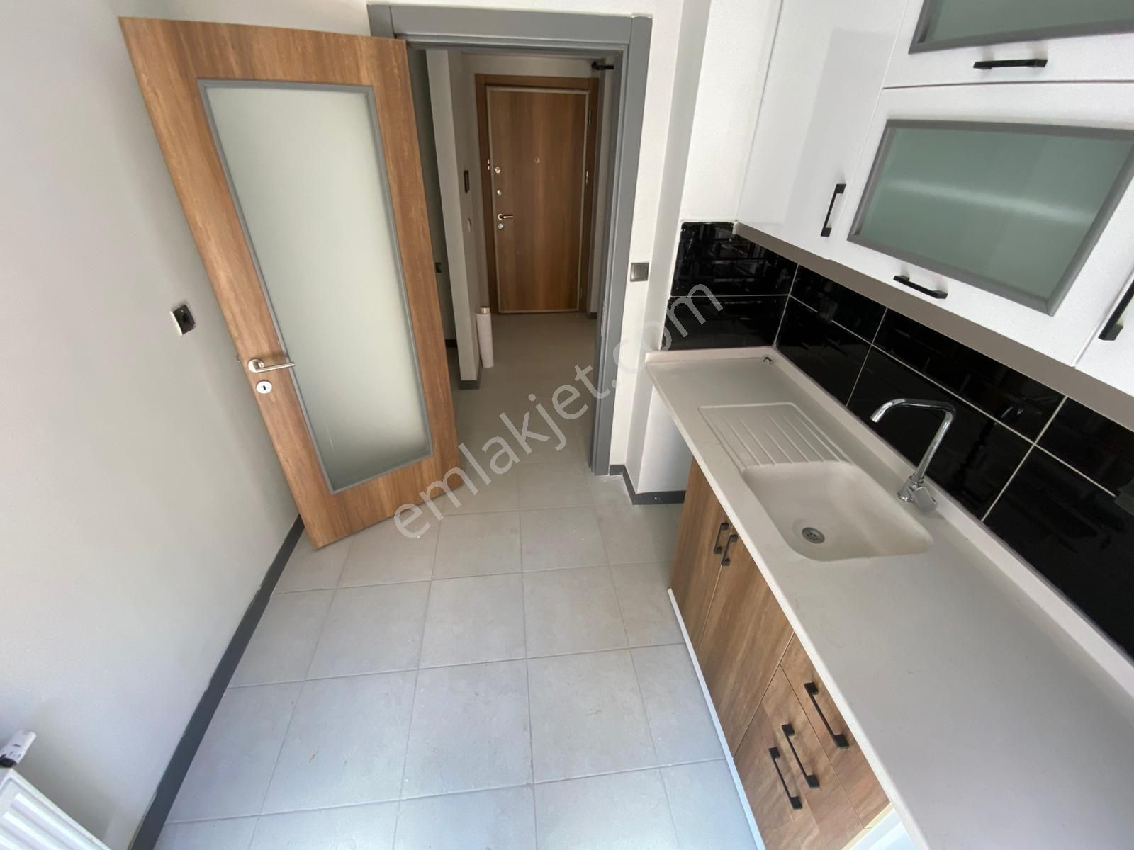 Gaziosmanpaşa Bağlarbaşı 7/a 1.etap Satılık 2+1 9.arakat 88m2 Site İçi Balkonlu Daire - Görsel 6