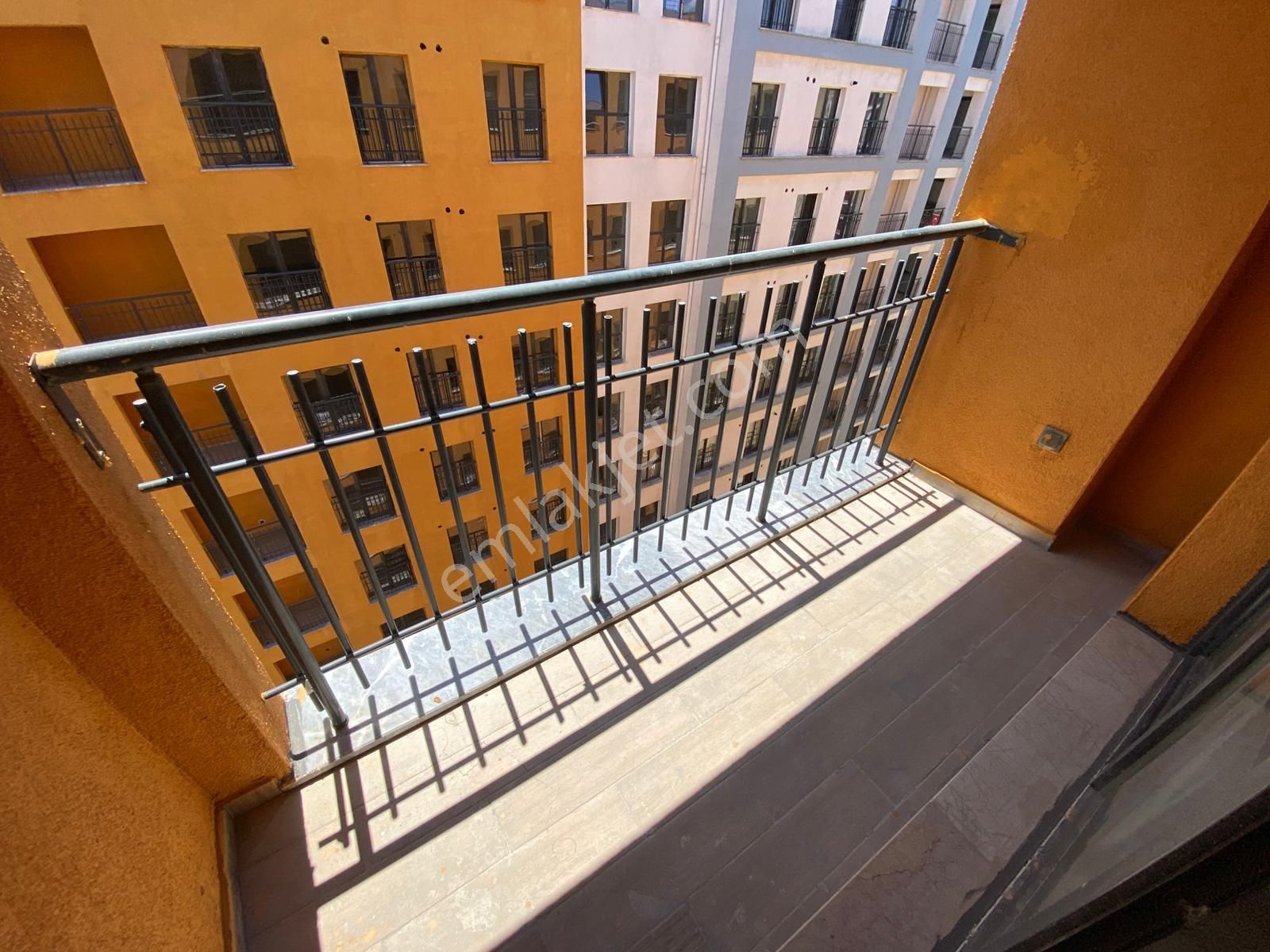 Gaziosmanpaşa Bağlarbaşı 7/a 1.etap Satılık 2+1 9.arakat 88m2 Site İçi Balkonlu Daire - Görsel 4