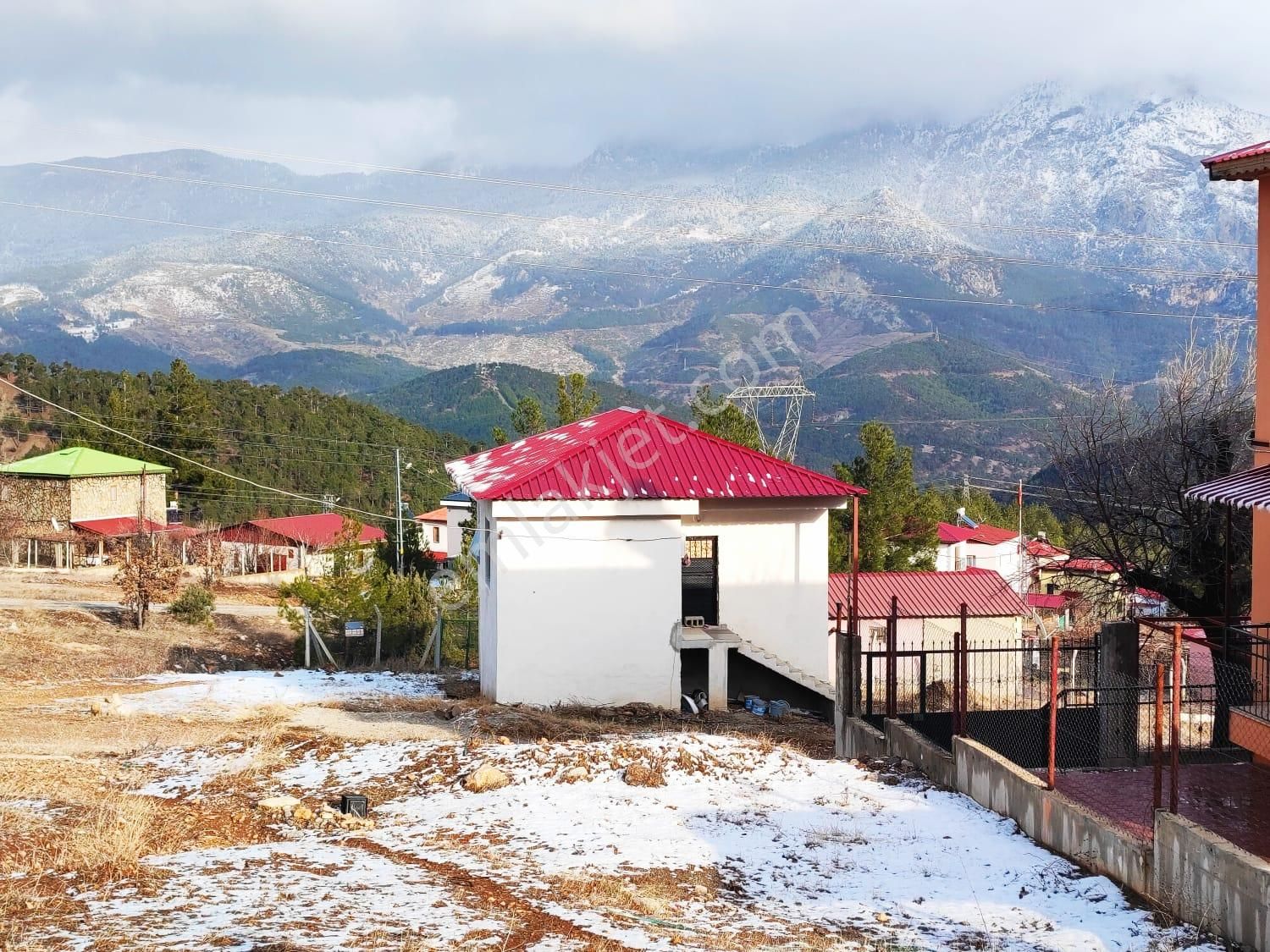 Pozantı Kar Emlaktan Yeni Konacık Efes Sitesi Altında 330 M2 Arsa - Görsel 8