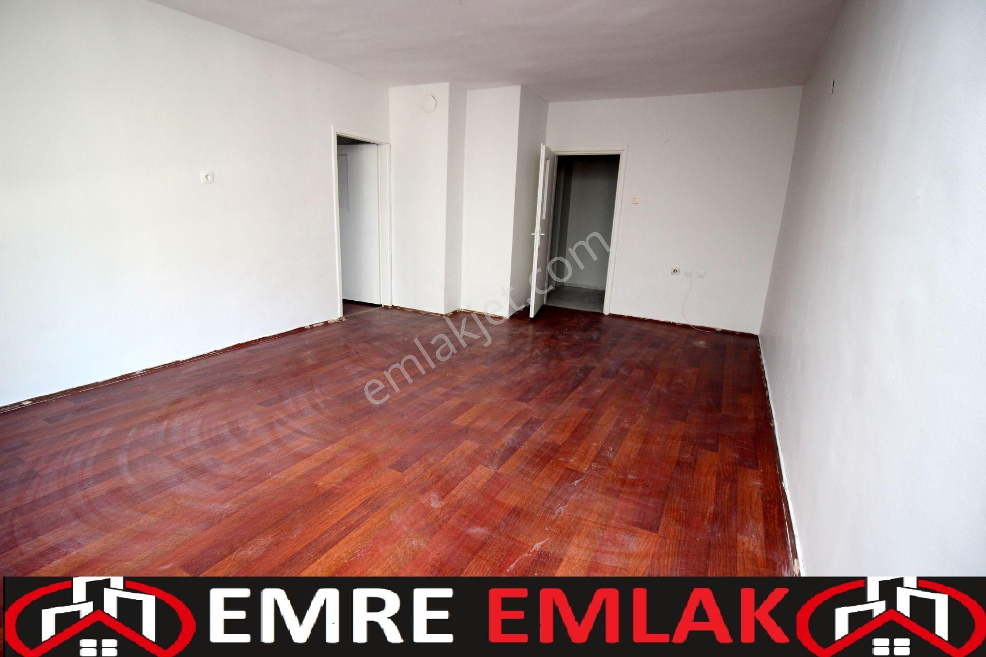 Emre Emlak'tan Topçu'da Yüksek Giriş Kat Konumunda Arakat 3+1 Kiralık Daire