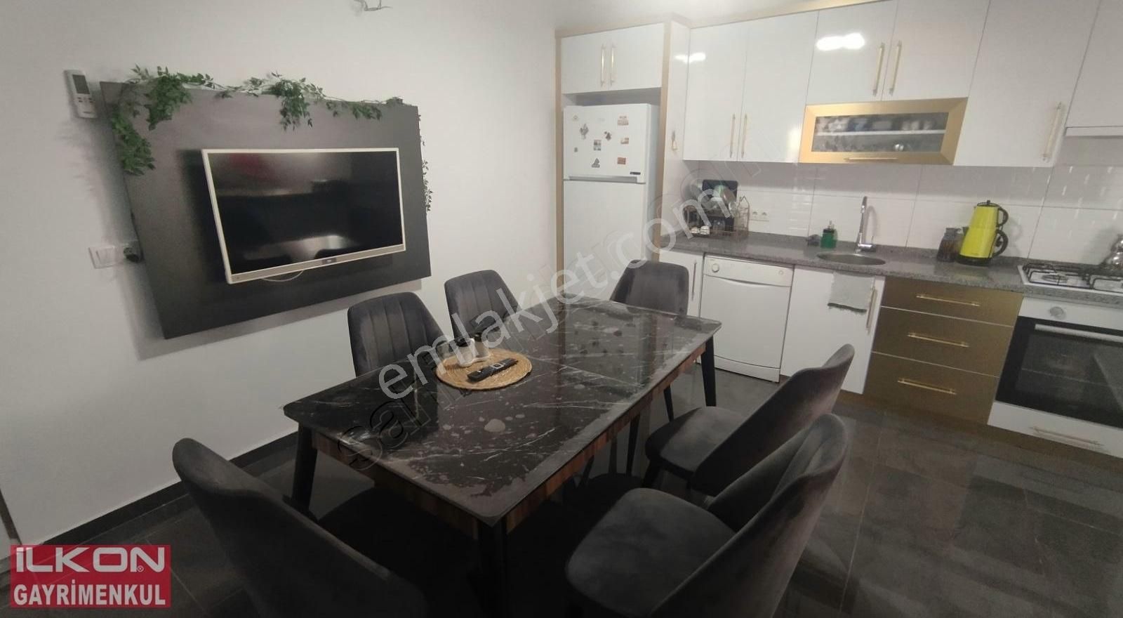 Foça'da Cadde Üstünde İlkon'dan Satılık 3+1 Lüks Villa Ve Dükkan - Görsel 27