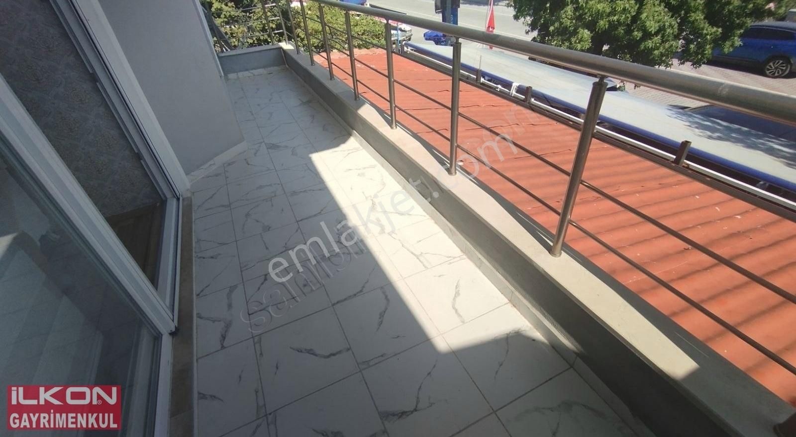 Foça'da Cadde Üstünde İlkon'dan Satılık 3+1 Lüks Villa Ve Dükkan - Görsel 28