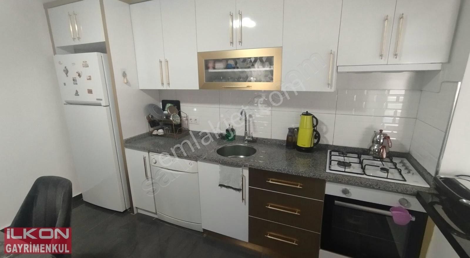 Foça'da Cadde Üstünde İlkon'dan Satılık 3+1 Lüks Villa Ve Dükkan - Görsel 14