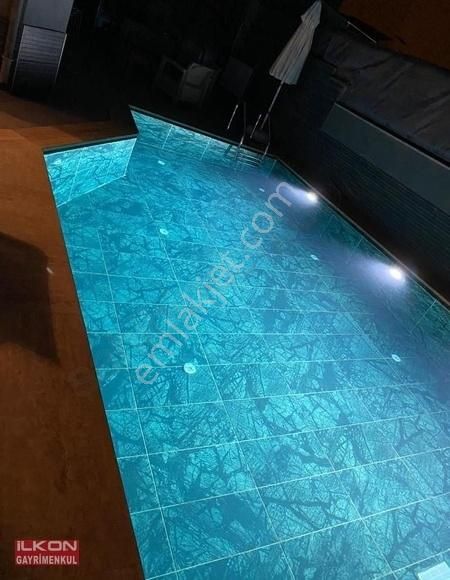 Foça'da Cadde Üstünde İlkon'dan Satılık 3+1 Lüks Villa Ve Dükkan - Görsel 12