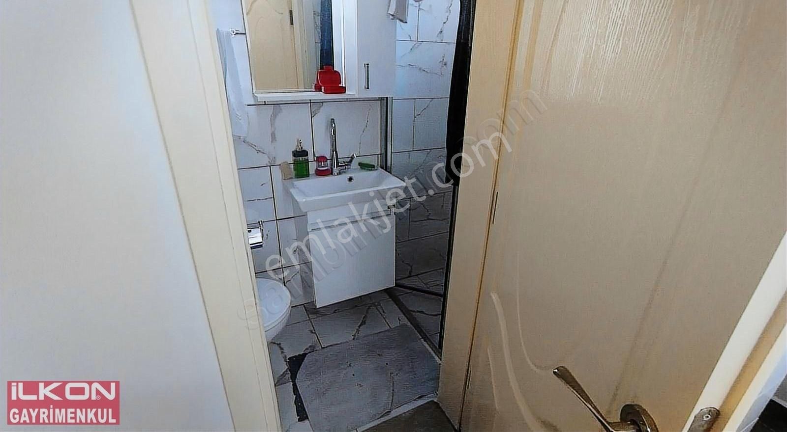 Foça'da Cadde Üstünde İlkon'dan Satılık 3+1 Lüks Villa Ve Dükkan - Görsel 33