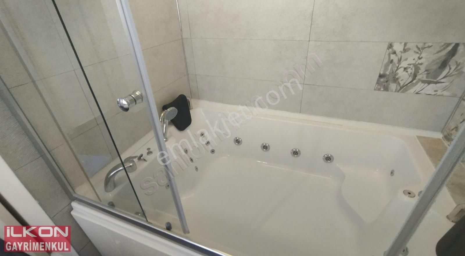 Foça'da Cadde Üstünde İlkon'dan Satılık 3+1 Lüks Villa Ve Dükkan - Görsel 2