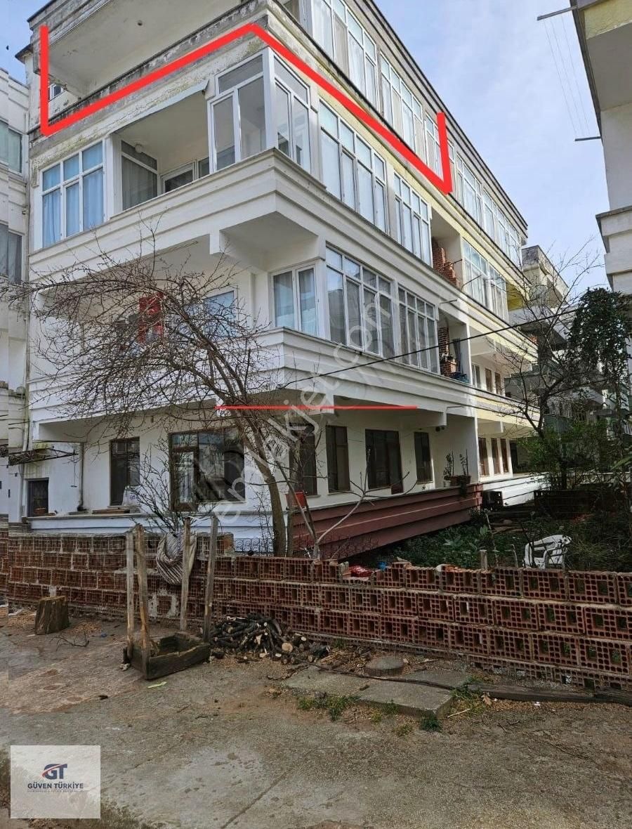 Boğazda Cadde Dibinde Satılık Daire