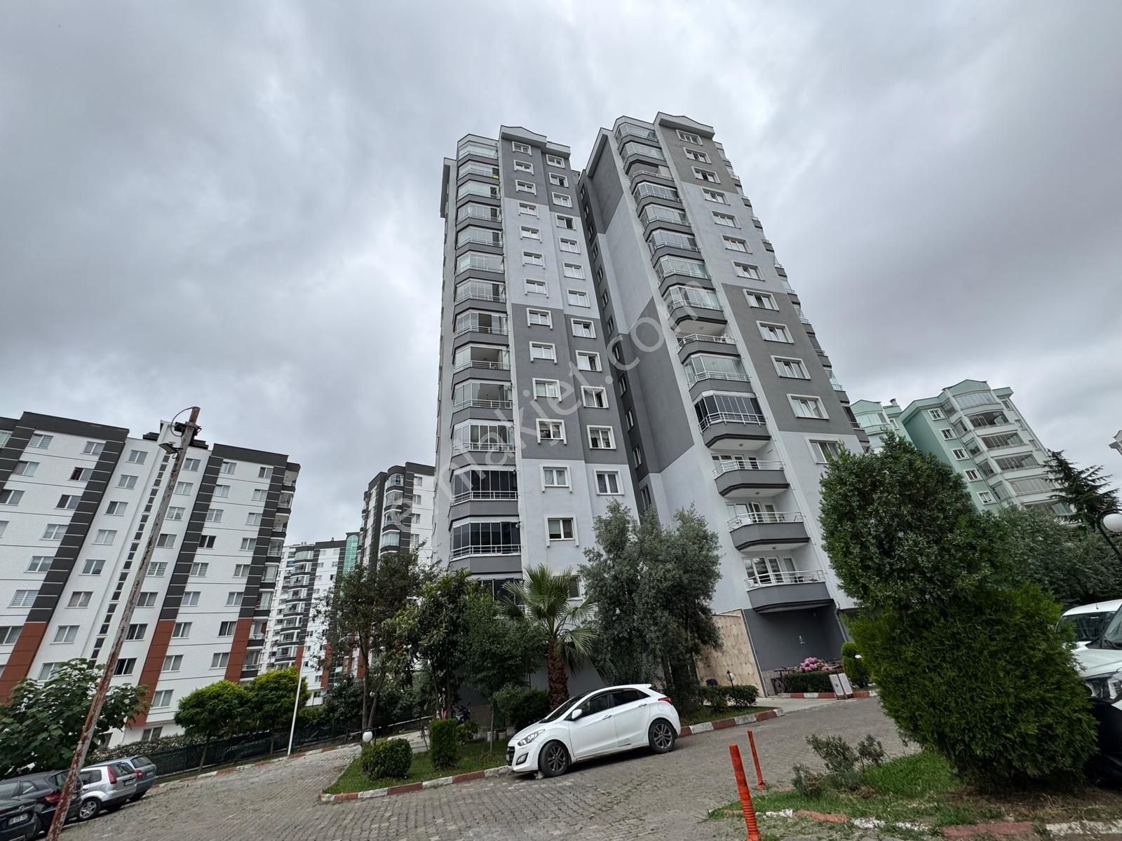 Lider Gayrimenkul'den Duruşehir'de 3+1 Site İçi Fırsat Daire