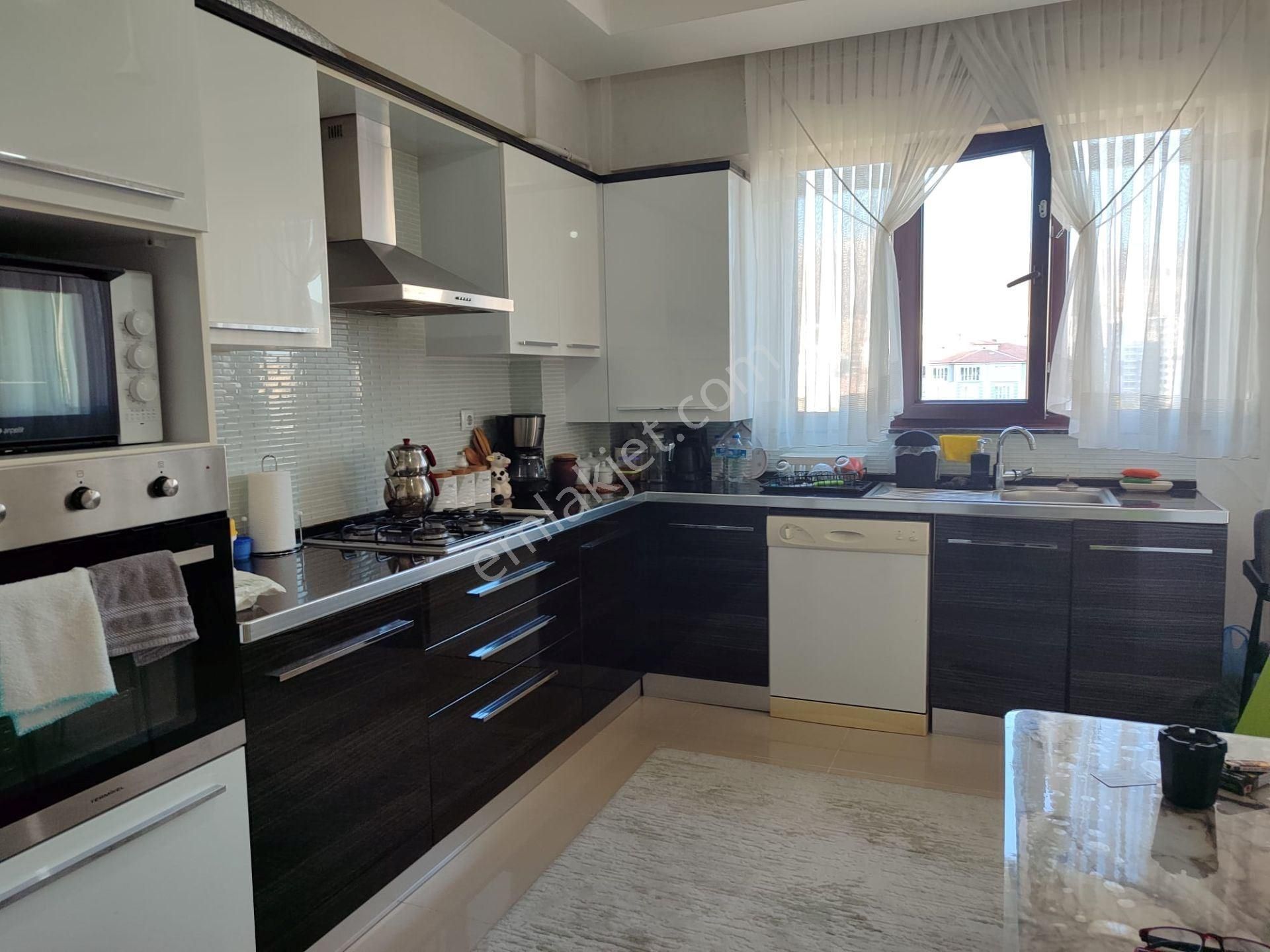 Turyap Anka'dan Çilesiz Ana Cadde Lokasyonunda Satılık 3+1 Daire
