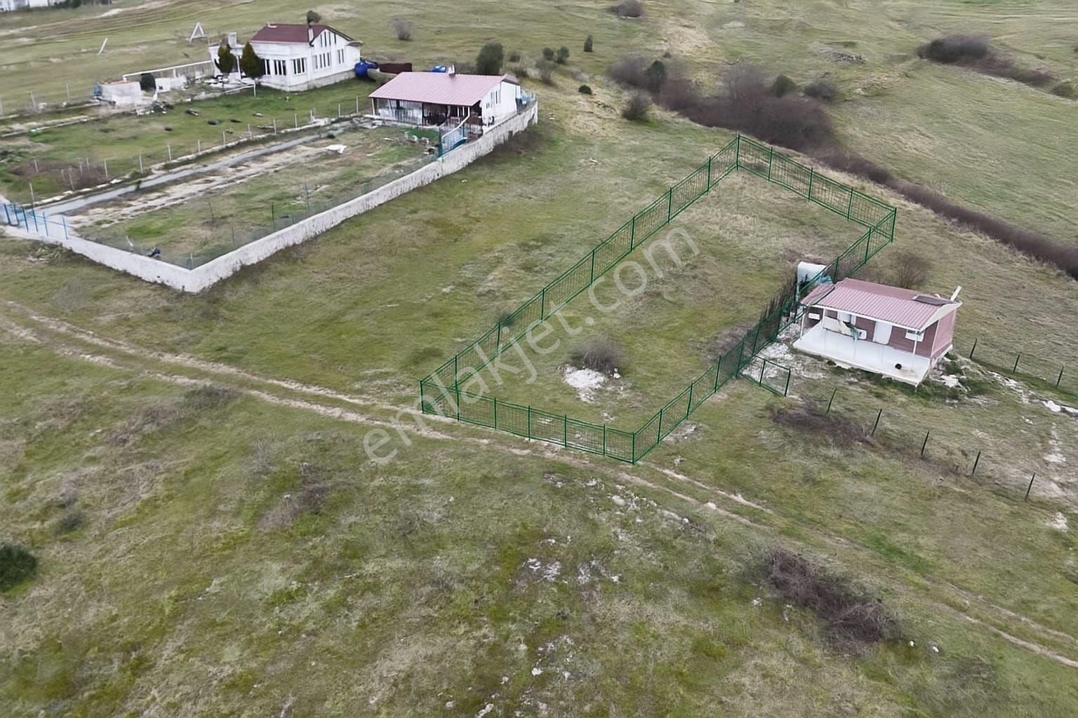 Kandıra Ağaçağıl Köyünde.850.m.satılık. Arsa