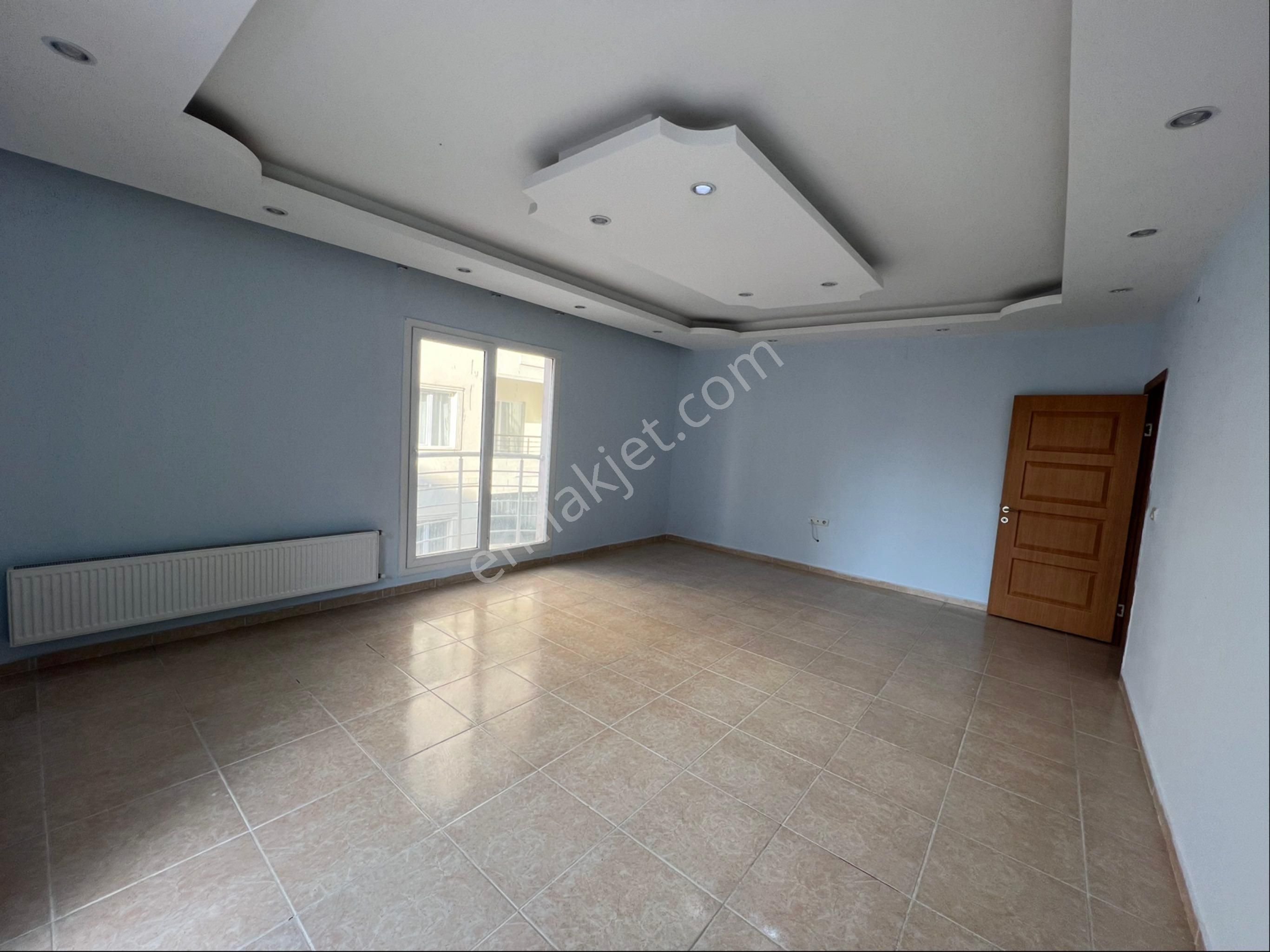 Gül Emlaktan Kiralık Daire Şehiriçi Caddesinde