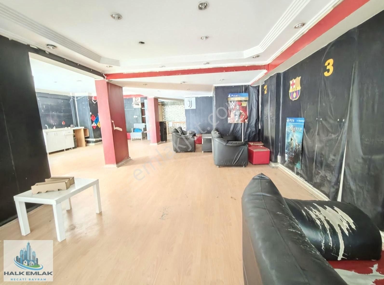 Üniversite Mahallesi'nde Kiralık Çift Katlı Depolu Dükkan...