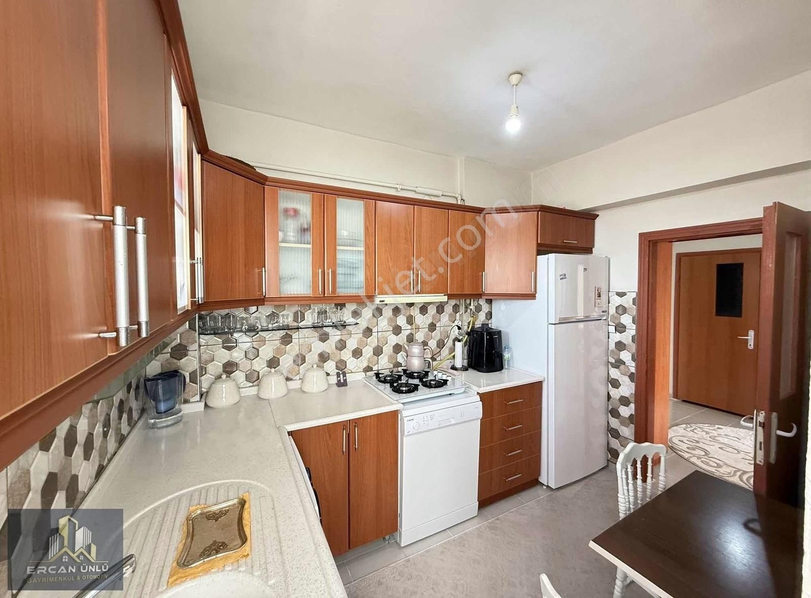 Mimsin Şirintepe Mah.'de İçerisi Yapılı Ara Kat Fırsat Dairesi - Görsel 3