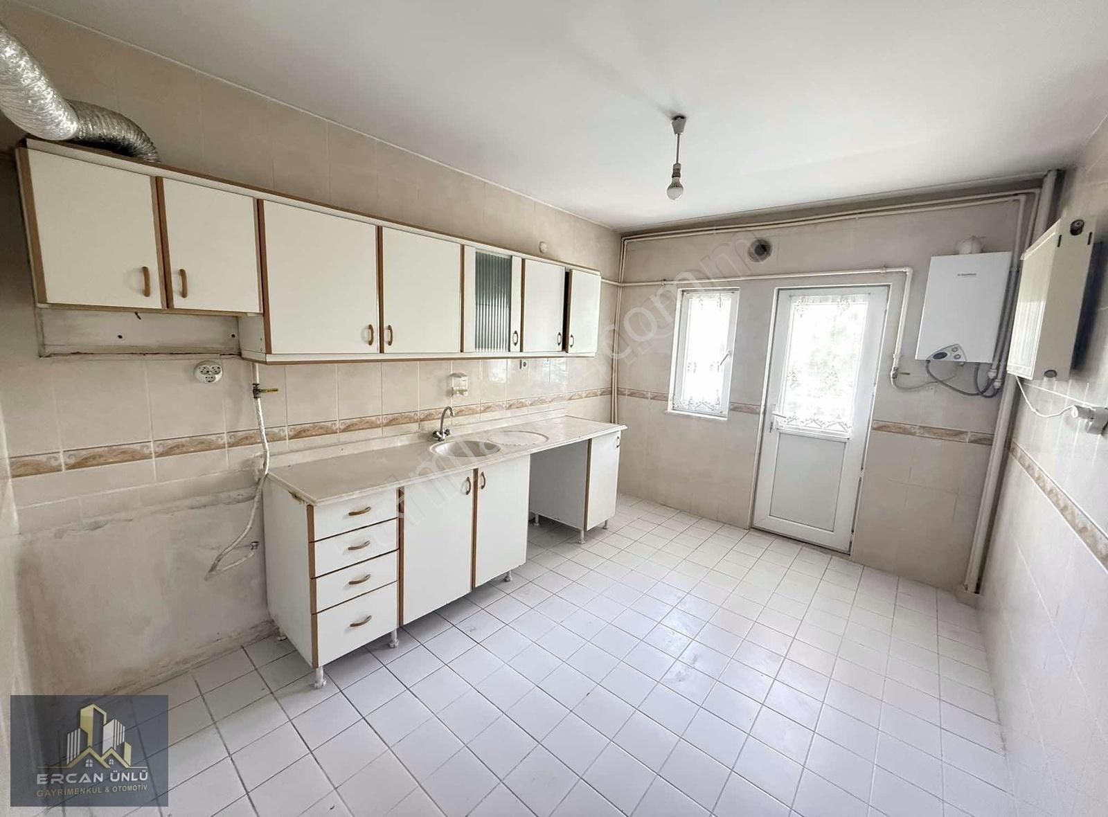 İldem Çarşısı Karşısı Güney Cephe İçerisi Yapılı İldem A Dairesi - Görsel 3