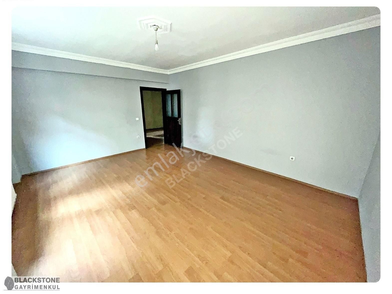 Blackstone'dan Safa Mh. Peronlara Yakın Satılık 2+1 Arakat - Görsel 12