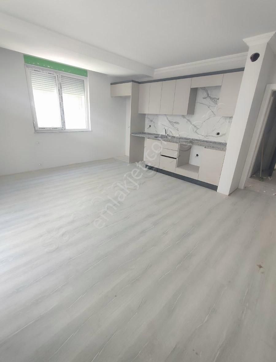 Esentepe Mah.2+1 A.mutfak 1.kqt Asansörlü Daire